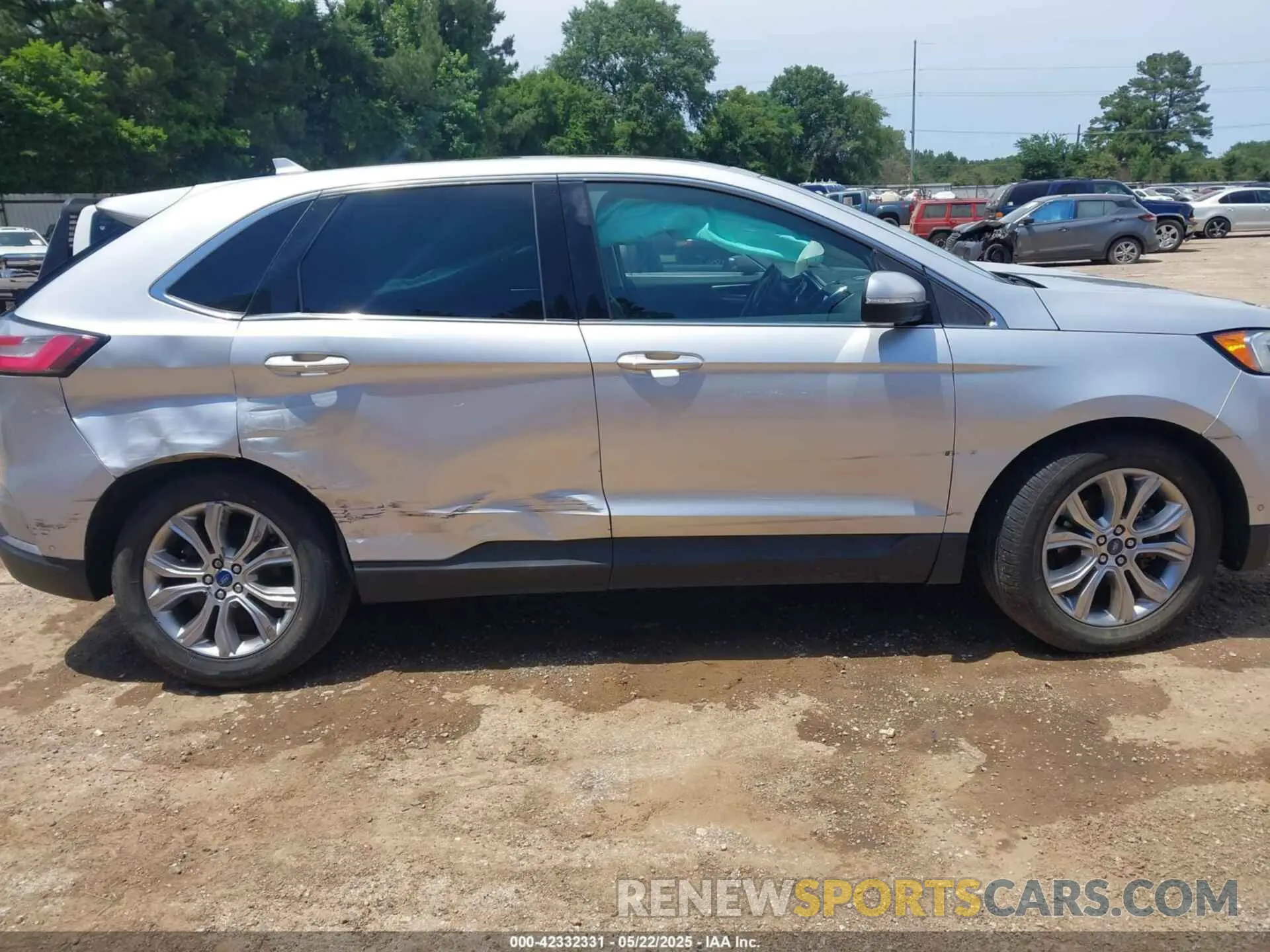 13 Photograph of a damaged car 2FMPK3K97KBB55468 FORD EDGE 2019