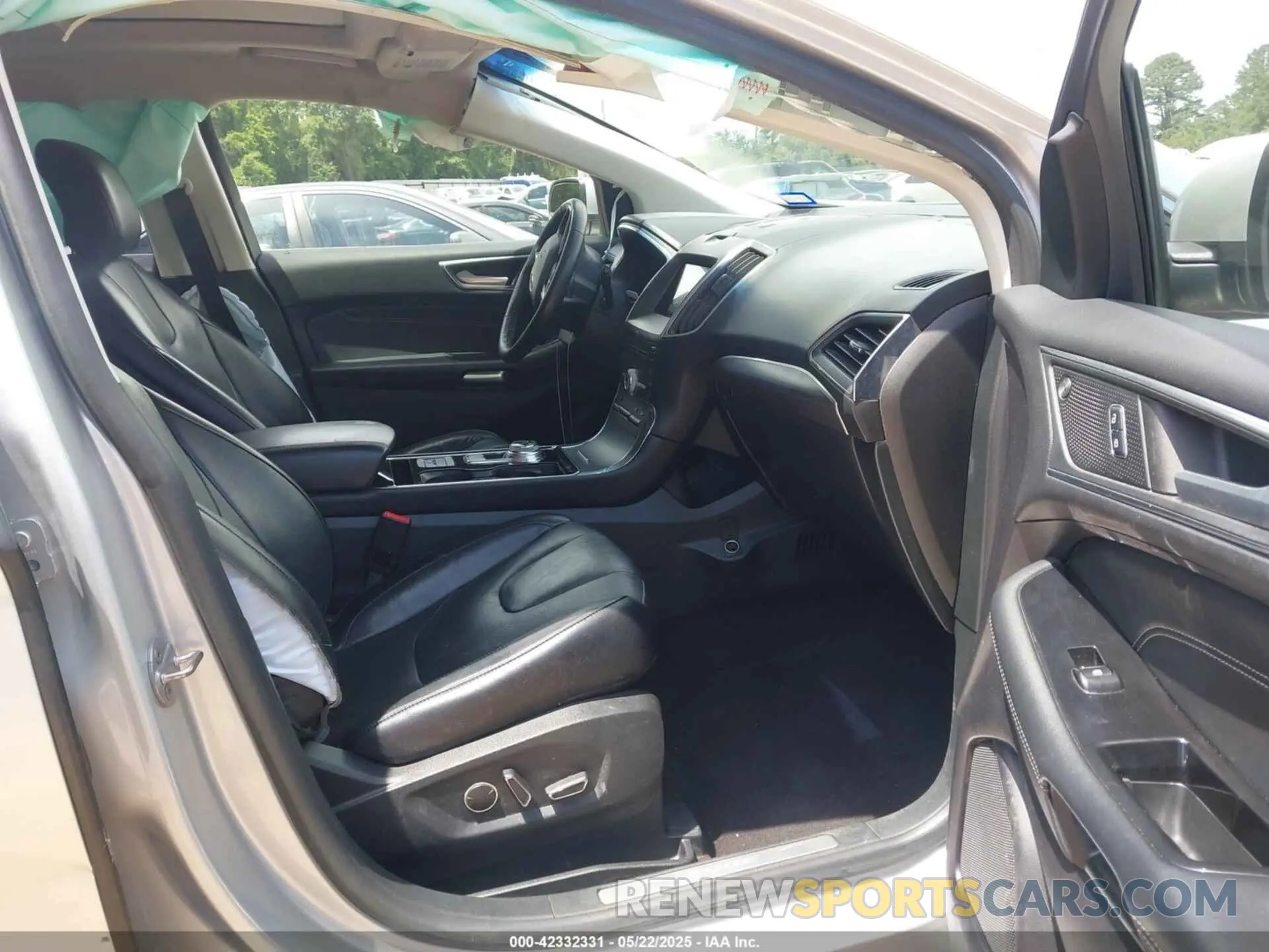 5 Photograph of a damaged car 2FMPK3K97KBB55468 FORD EDGE 2019