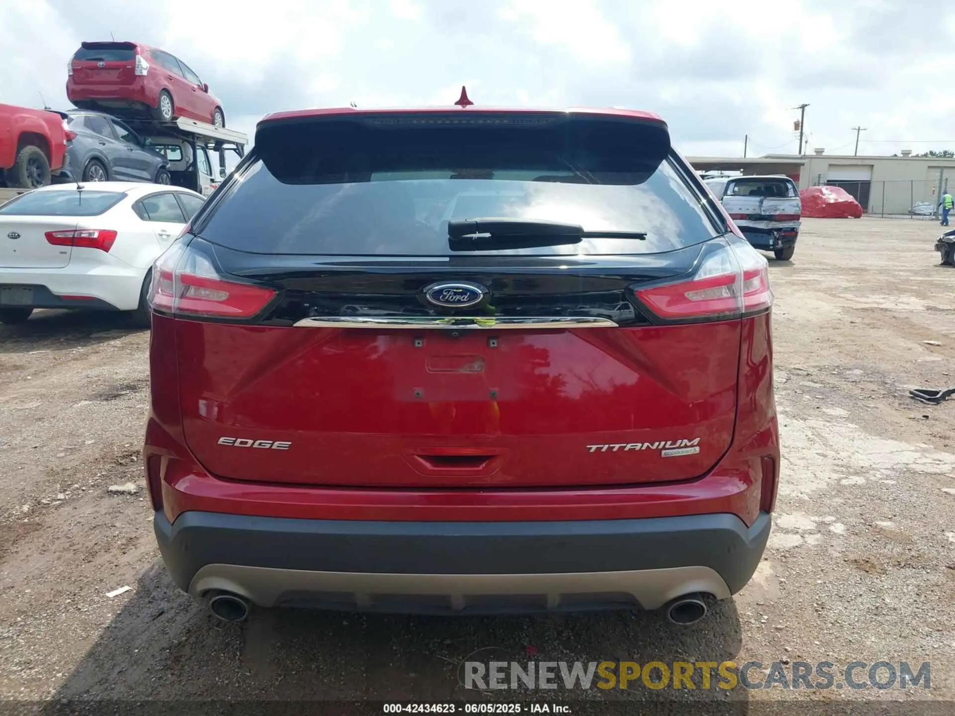 17 Photograph of a damaged car 2FMPK3K97KBC35238 FORD EDGE 2019
