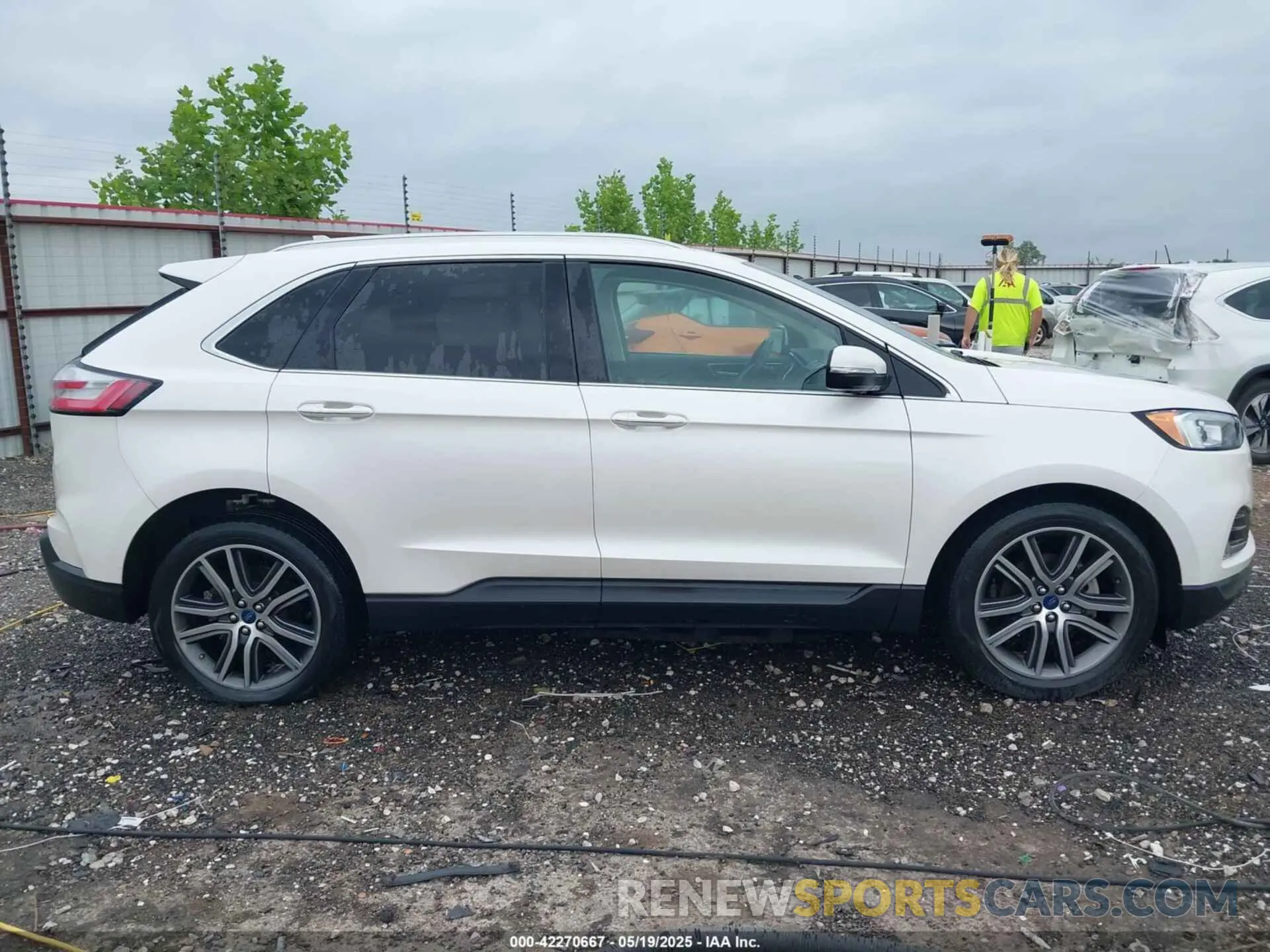 13 Photograph of a damaged car 2FMPK3K98KBB92173 FORD EDGE 2019