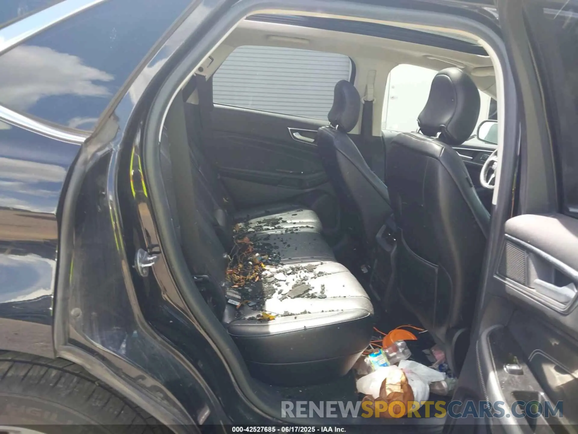 8 Photograph of a damaged car 2FMPK3K99KBB81408 FORD EDGE 2019