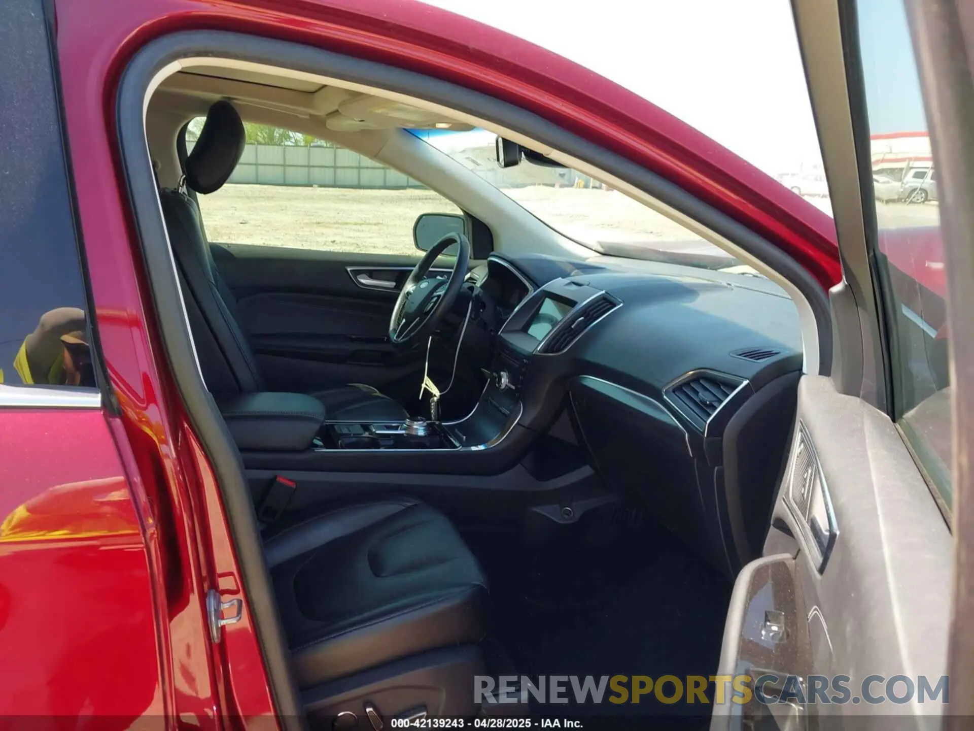 5 Photograph of a damaged car 2FMPK3K99KBB85281 FORD EDGE 2019