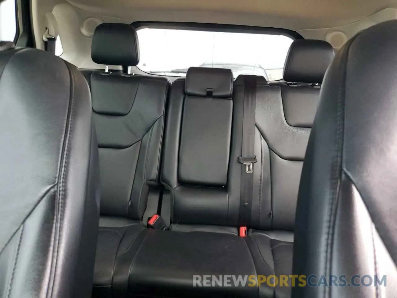 10 Photograph of a damaged car 2FMPK3K9XKBB52242 FORD EDGE 2019