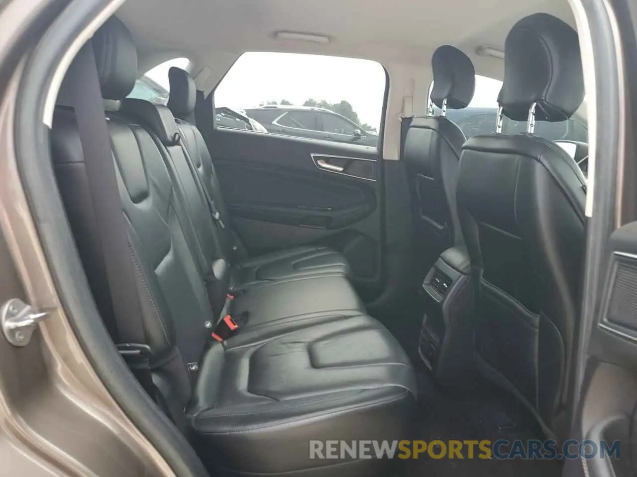 11 Photograph of a damaged car 2FMPK3K9XKBB52242 FORD EDGE 2019