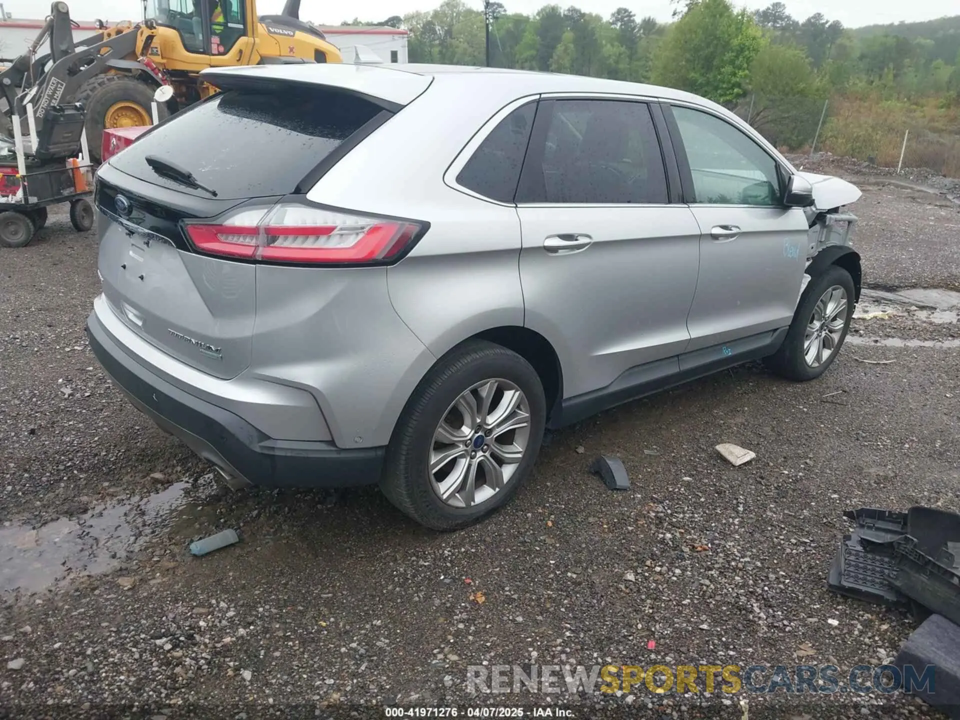4 Photograph of a damaged car 2FMPK3K9XKBB70482 FORD EDGE 2019