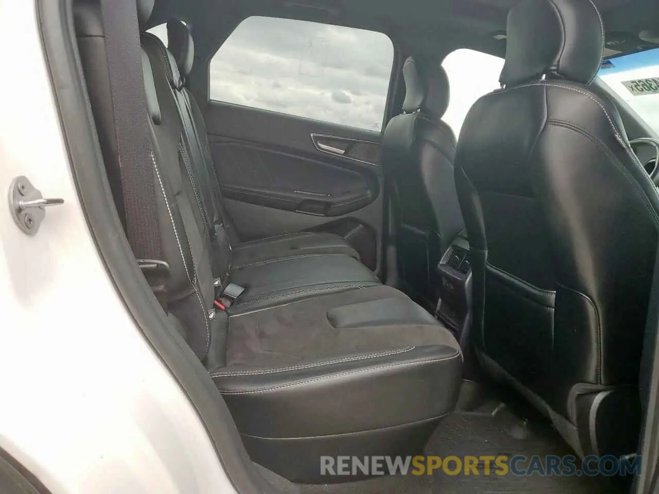 11 Photograph of a damaged car 2FMPK4AP0KBB46925 FORD EDGE 2019