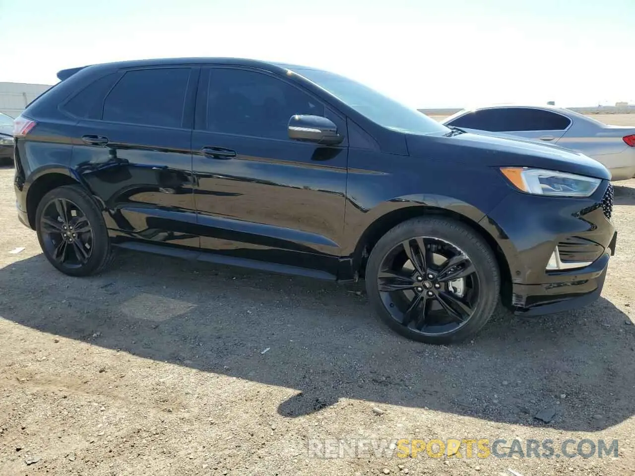 4 Photograph of a damaged car 2FMPK4AP6KBB09961 FORD EDGE 2019