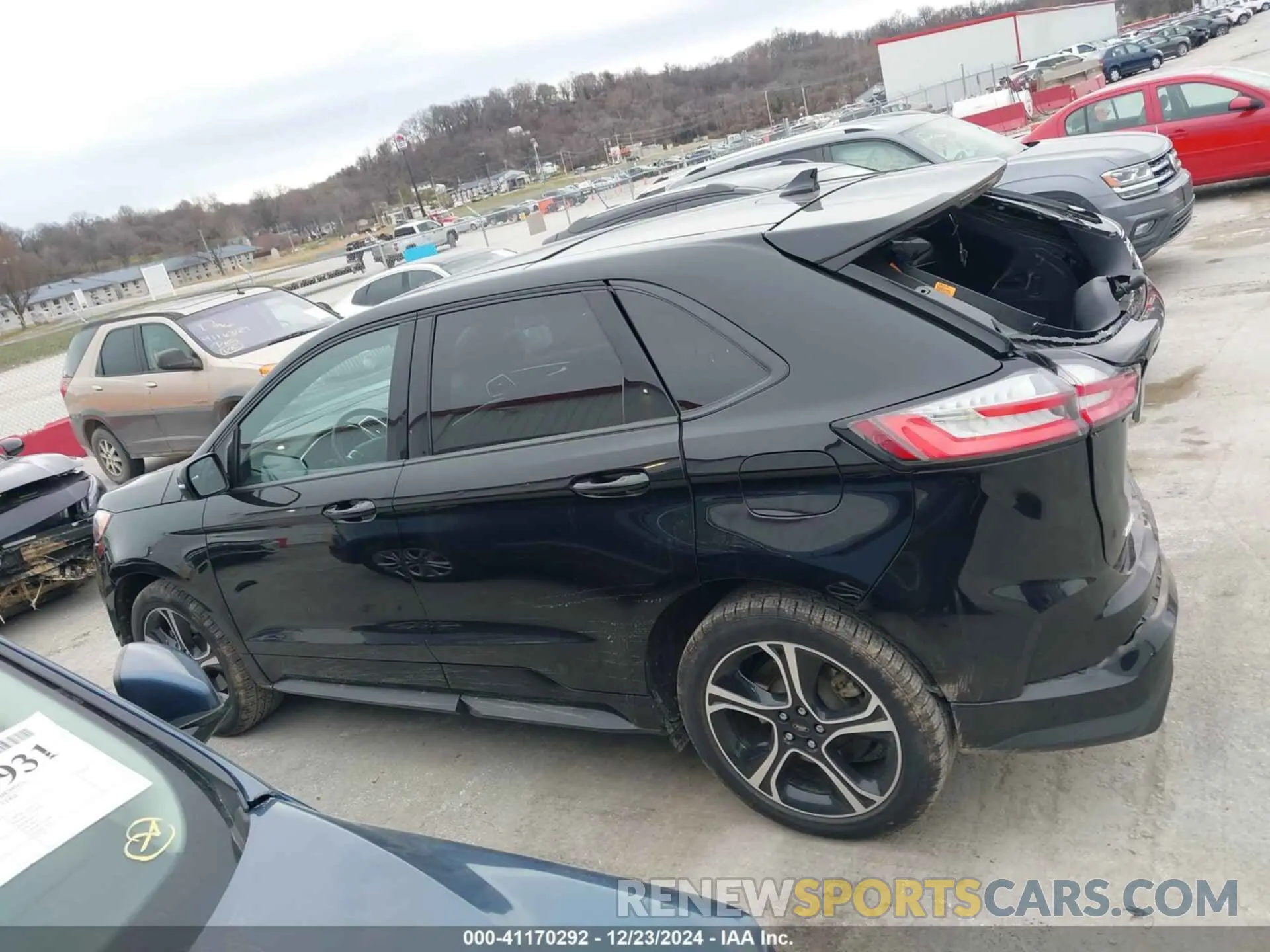 15 Photograph of a damaged car 2FMPK4AP6KBC20607 FORD EDGE 2019