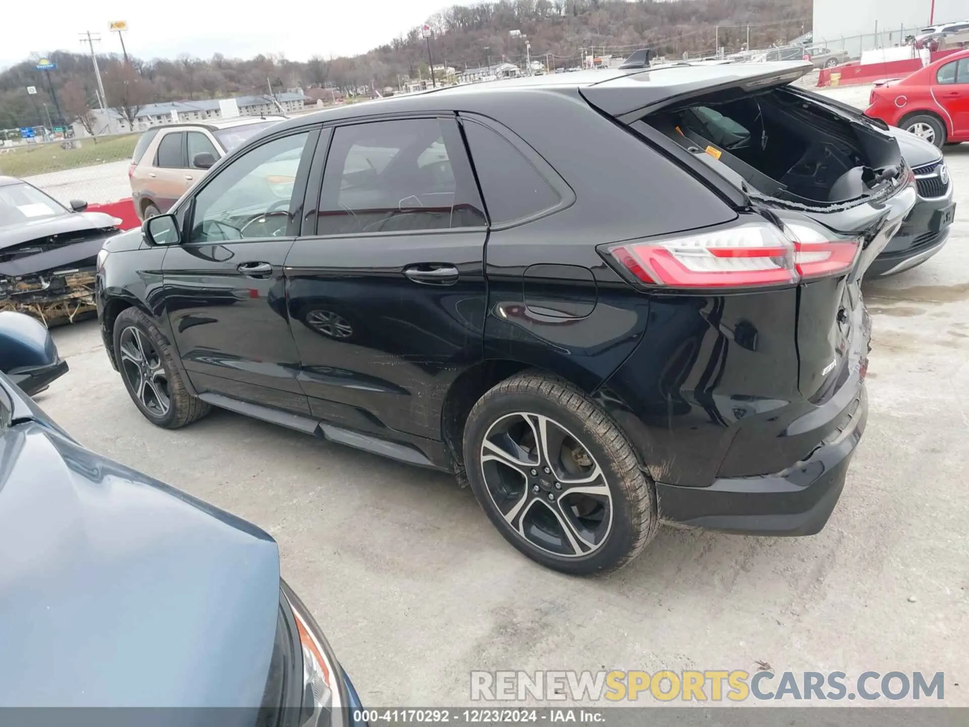 3 Photograph of a damaged car 2FMPK4AP6KBC20607 FORD EDGE 2019