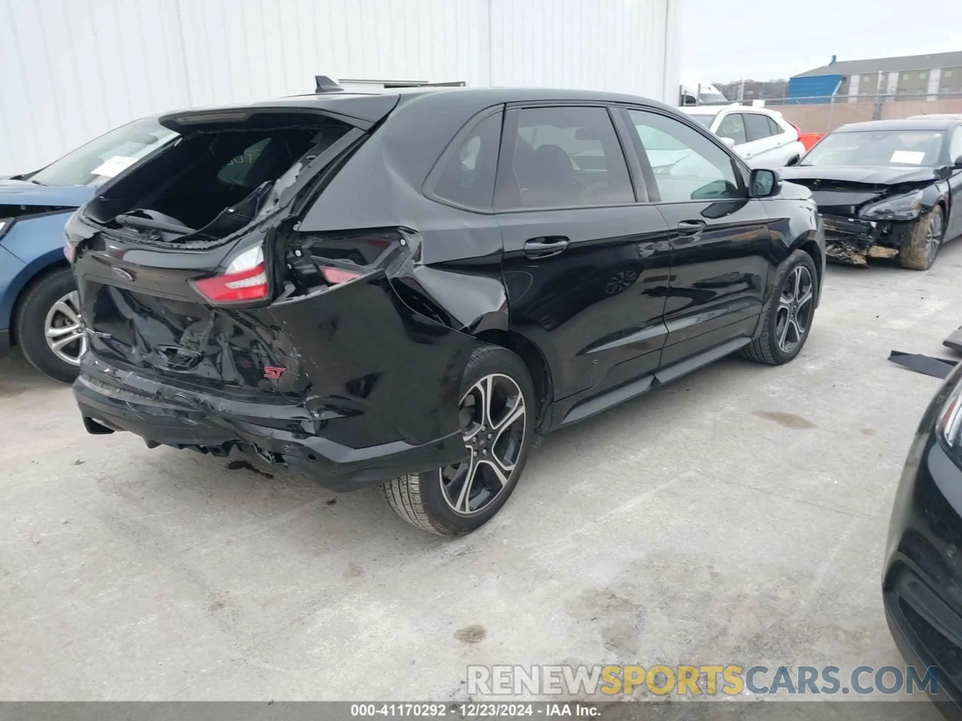 4 Photograph of a damaged car 2FMPK4AP6KBC20607 FORD EDGE 2019