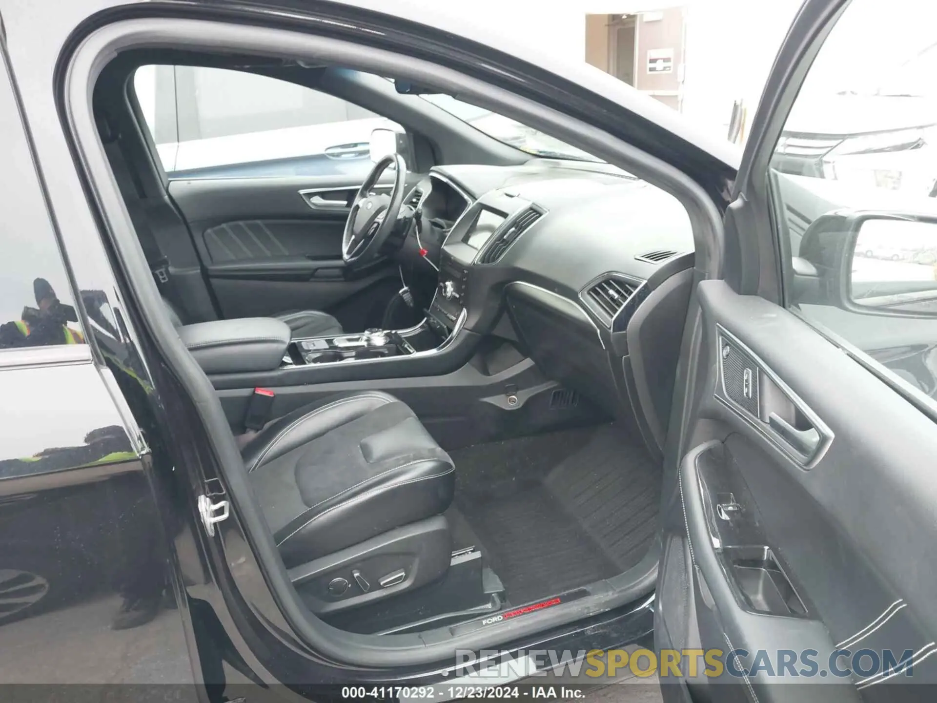 5 Photograph of a damaged car 2FMPK4AP6KBC20607 FORD EDGE 2019