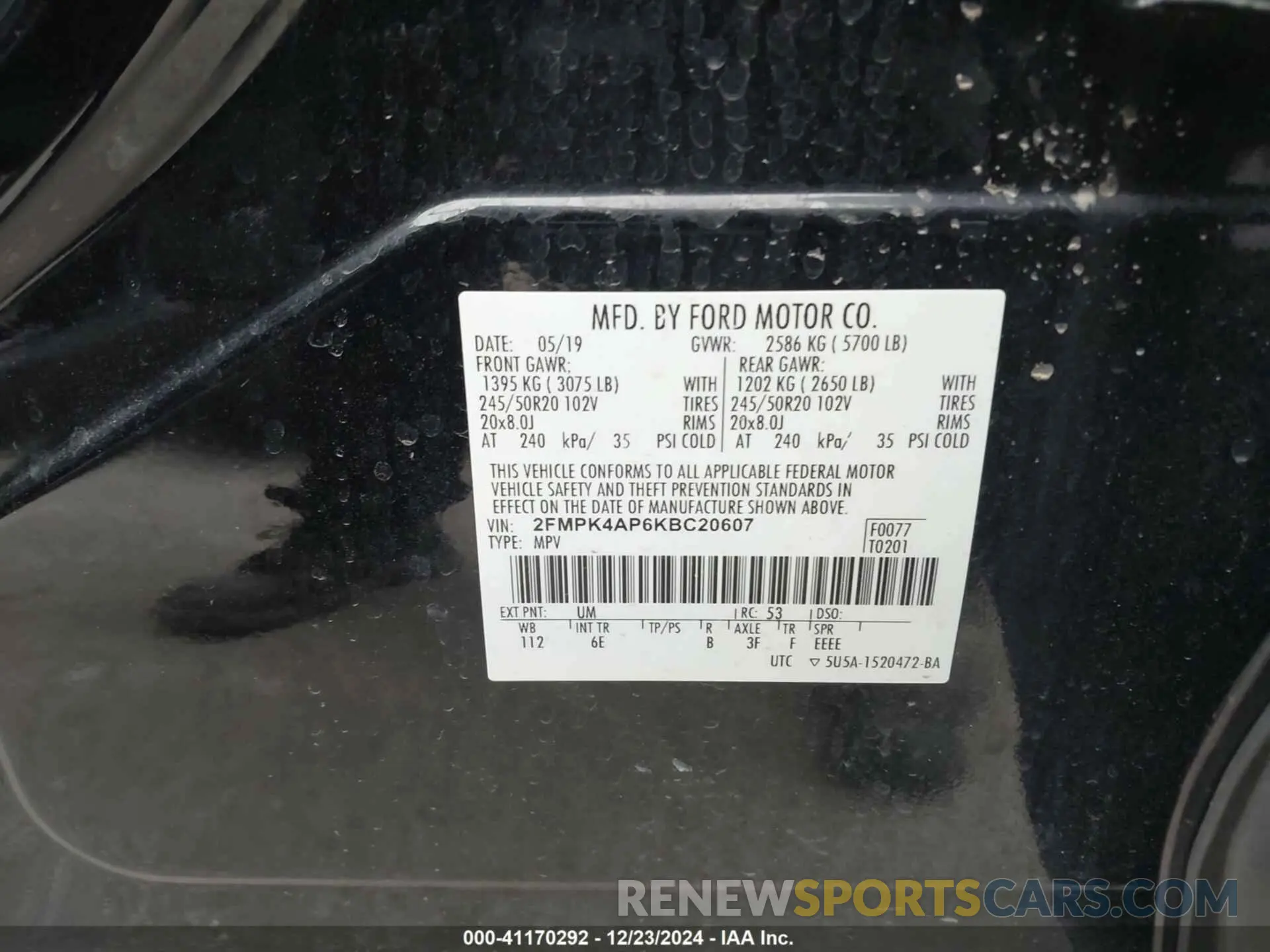 9 Photograph of a damaged car 2FMPK4AP6KBC20607 FORD EDGE 2019