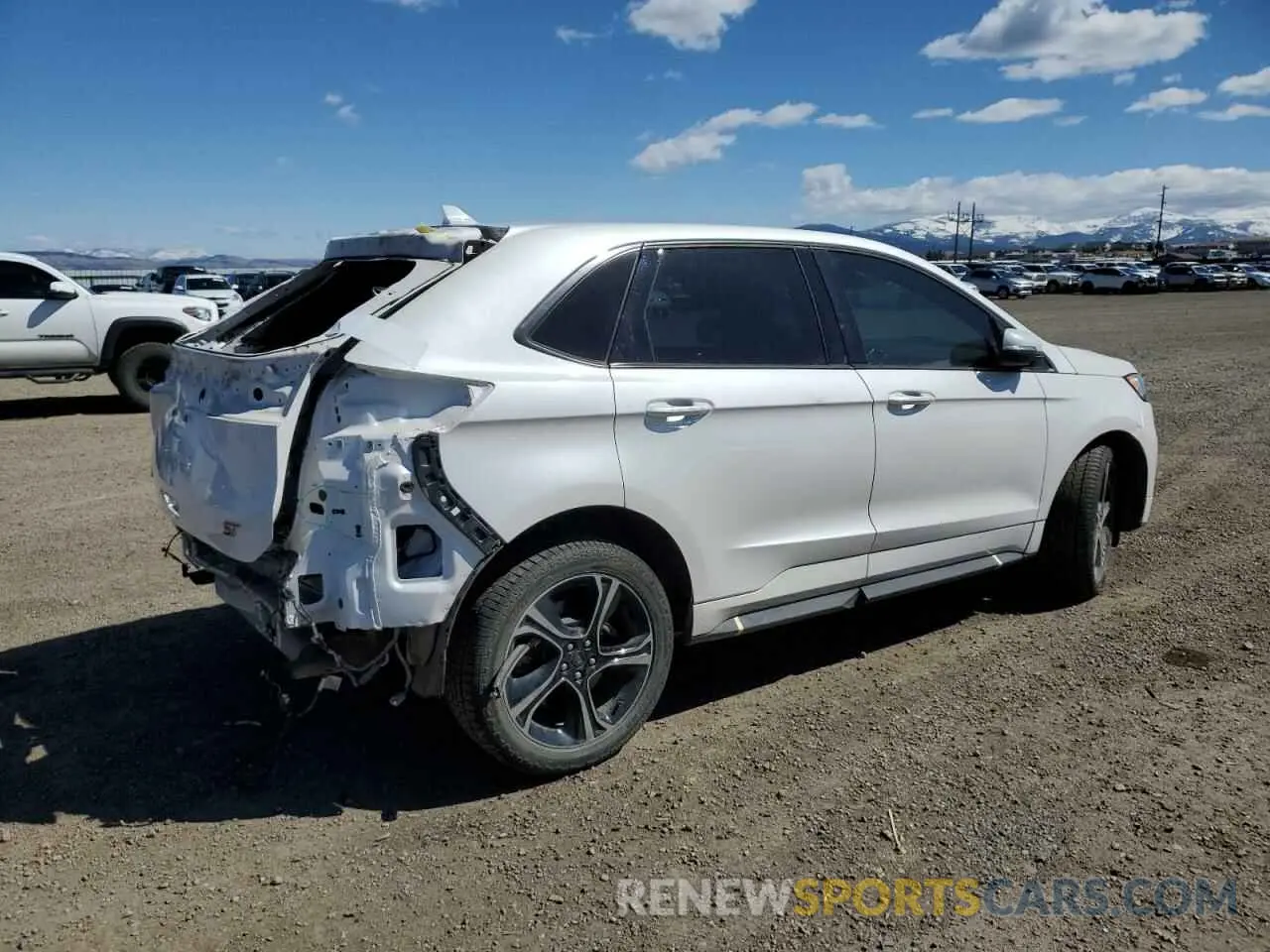 3 Photograph of a damaged car 2FMPK4AP6KBC75669 FORD EDGE 2019