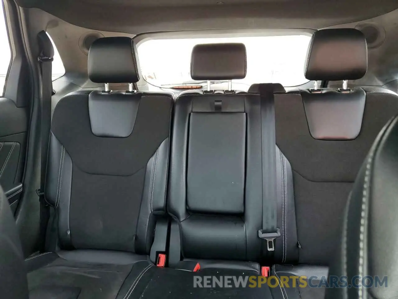 10 Photograph of a damaged car 2FMPK4AP7KBB04493 FORD EDGE 2019