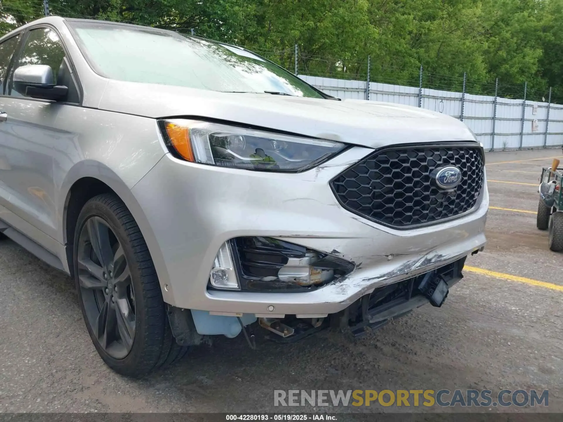 17 Photograph of a damaged car 2FMPK4AP8KBC75379 FORD EDGE 2019