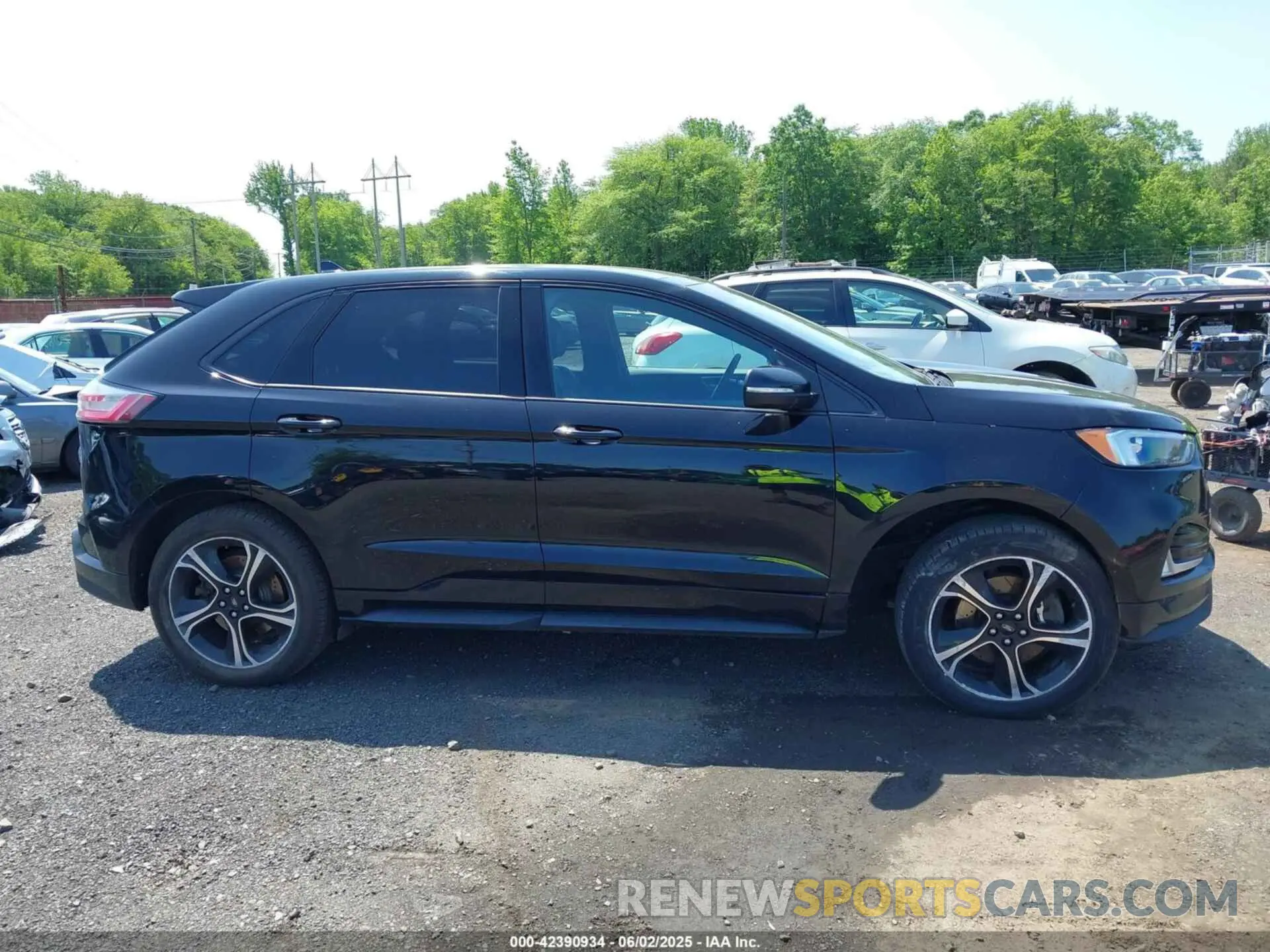 13 Photograph of a damaged car 2FMPK4AP9KBB84685 FORD EDGE 2019