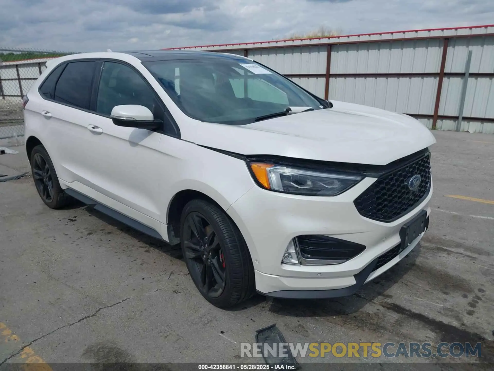 1 Photograph of a damaged car 2FMPK4AP9KBC38728 FORD EDGE 2019