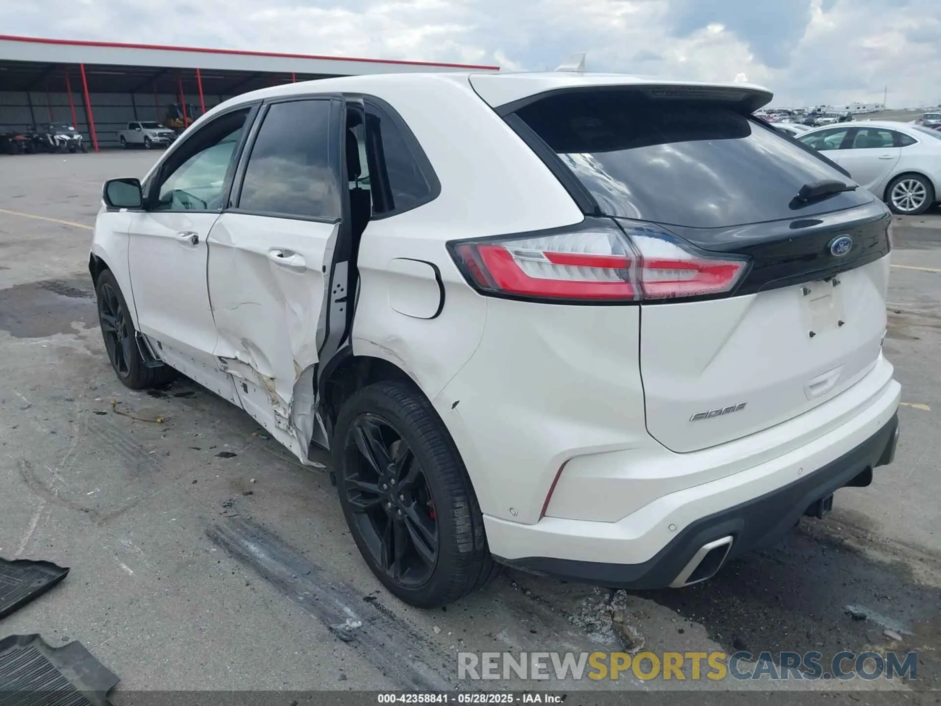 3 Photograph of a damaged car 2FMPK4AP9KBC38728 FORD EDGE 2019