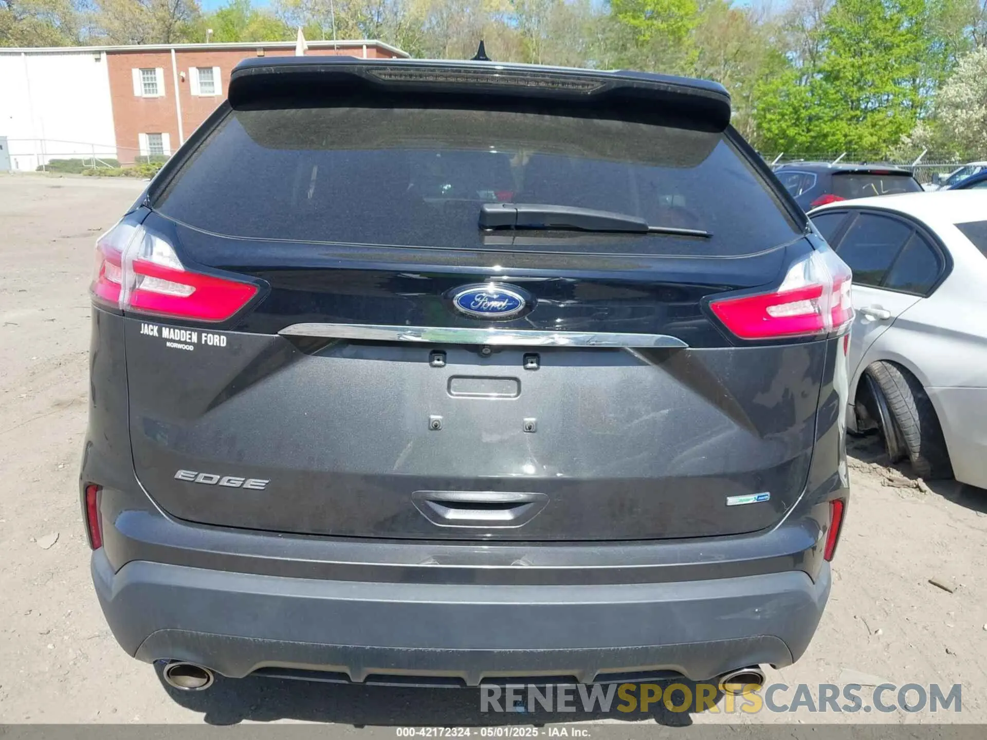 16 Photograph of a damaged car 2FMPK4G90KBB30801 FORD EDGE 2019