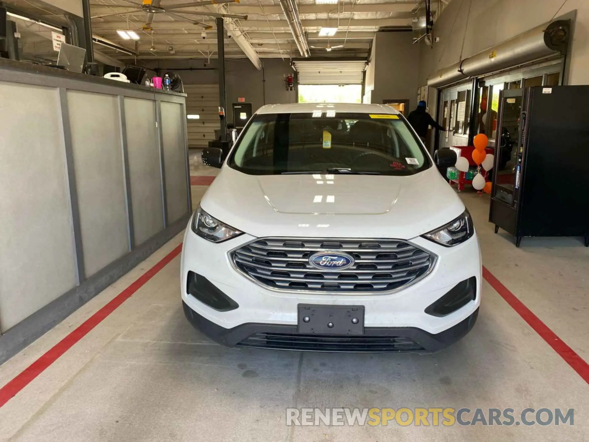 1 Photograph of a damaged car 2FMPK4G91KBB77304 FORD EDGE 2019