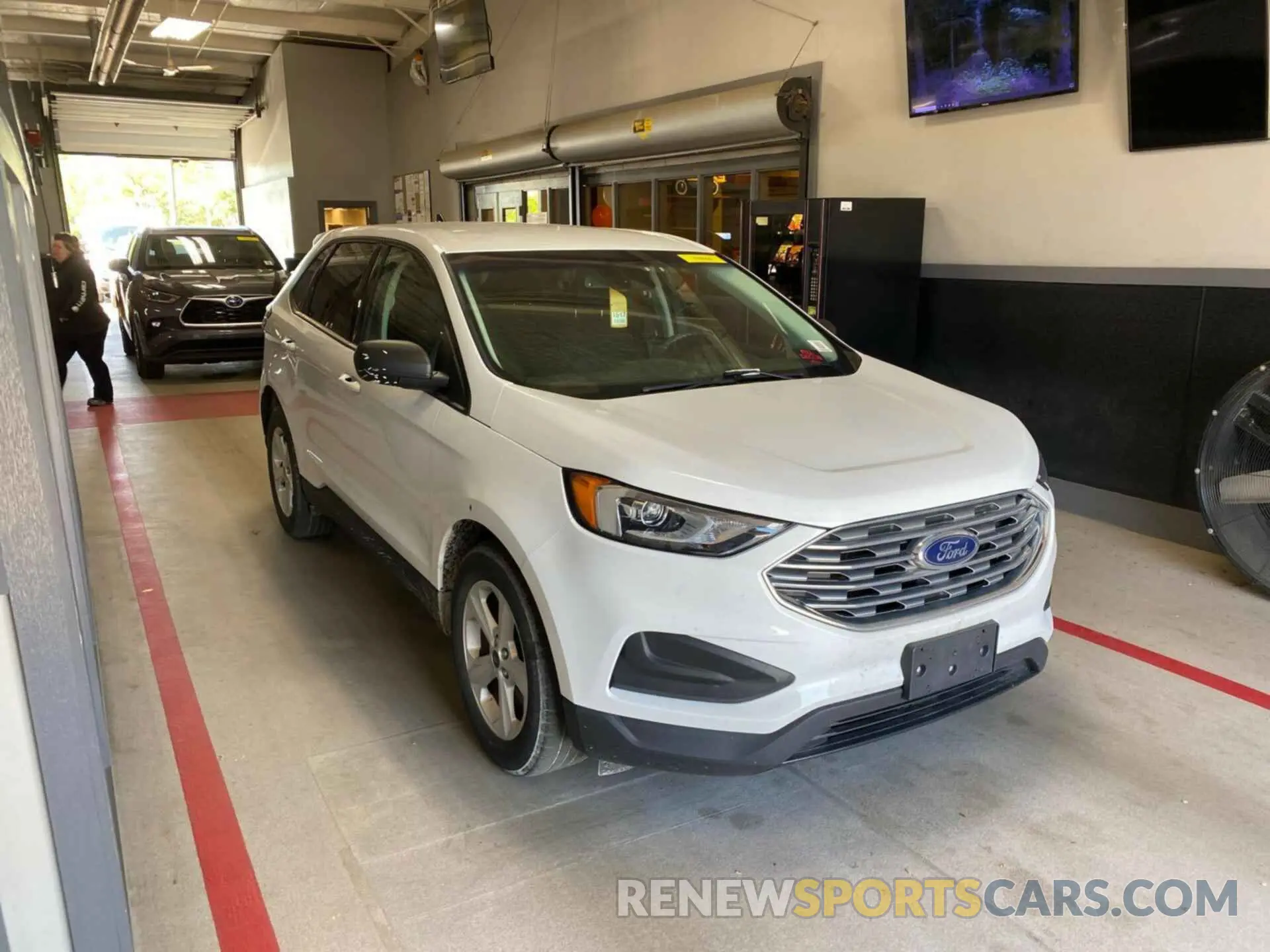 2 Photograph of a damaged car 2FMPK4G91KBB77304 FORD EDGE 2019