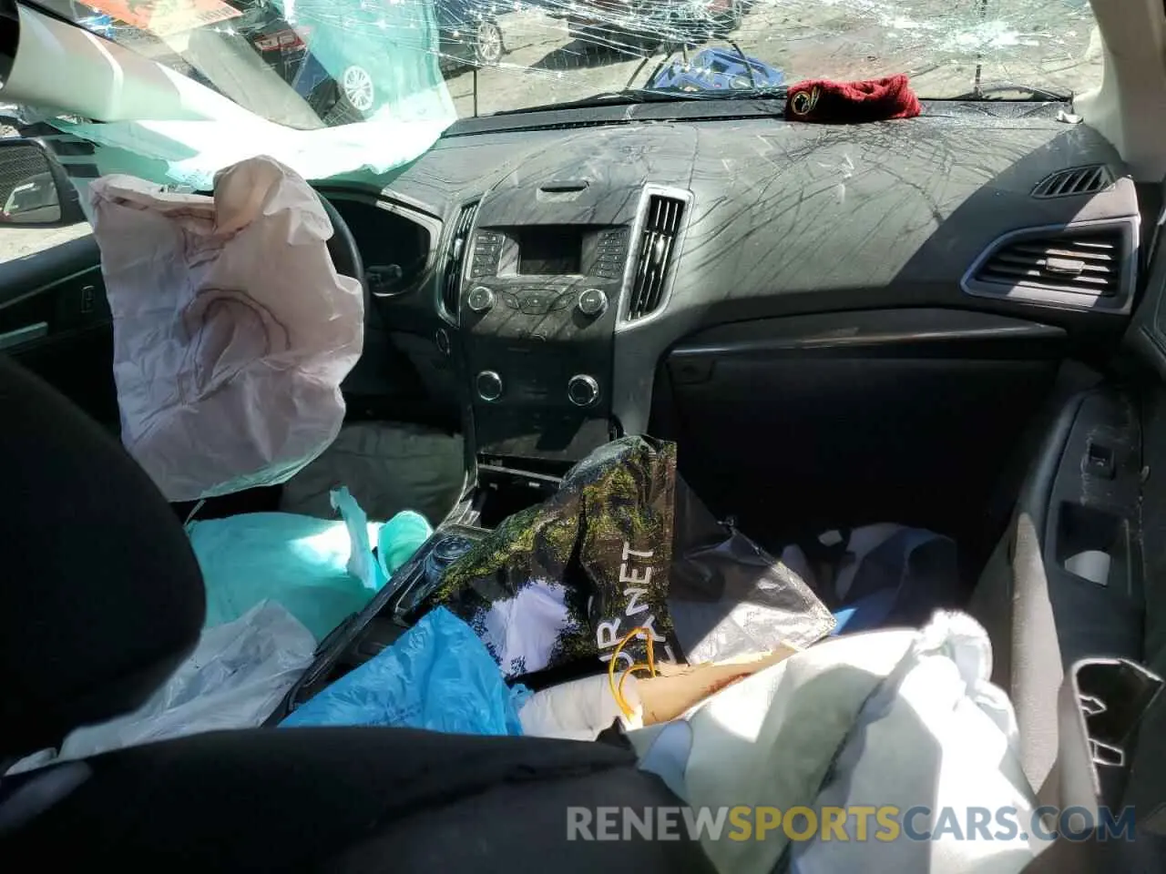 8 Photograph of a damaged car 2FMPK4G94KBB68760 FORD EDGE 2019