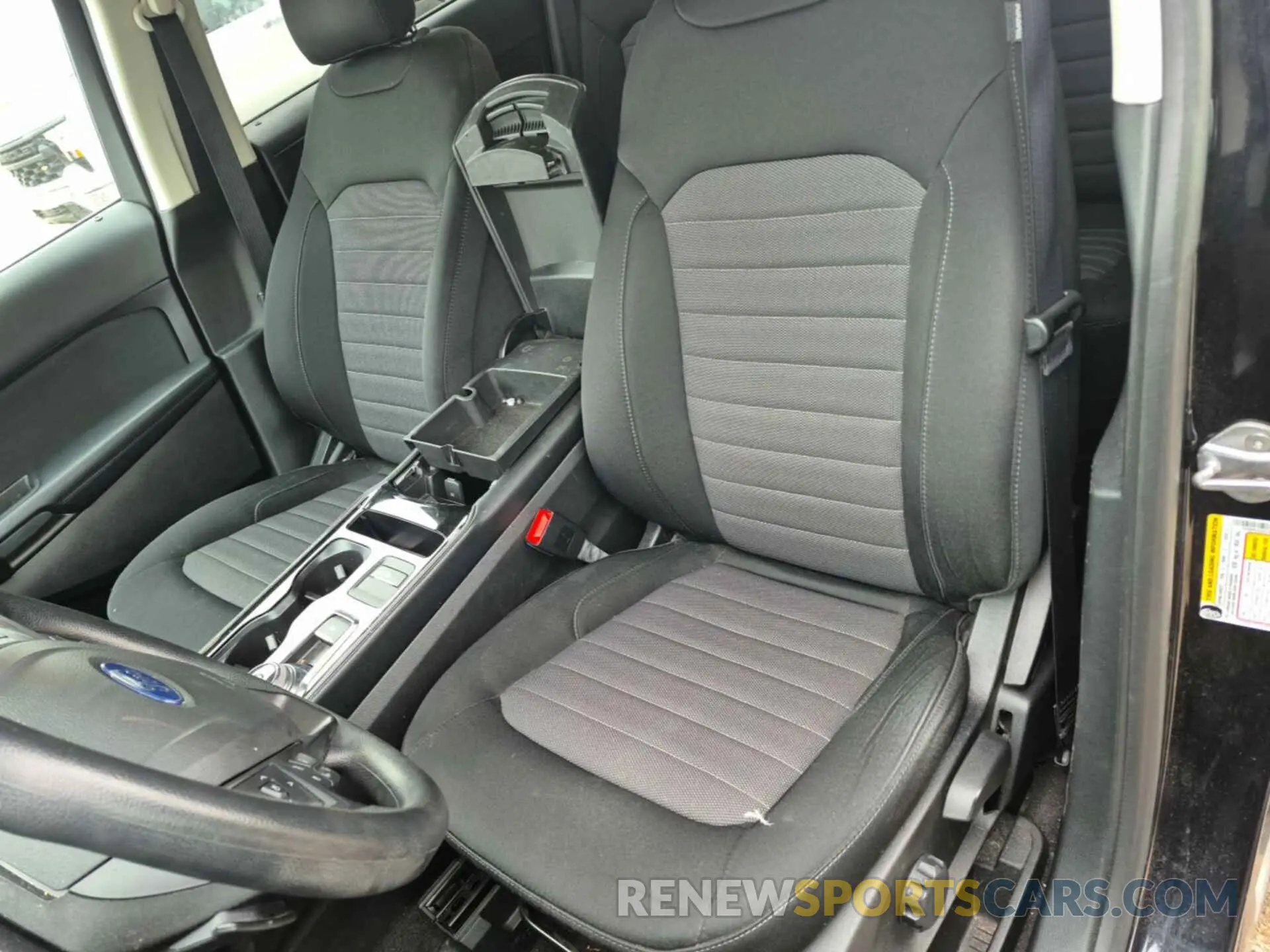 5 Photograph of a damaged car 2FMPK4G97KBB57204 FORD EDGE 2019