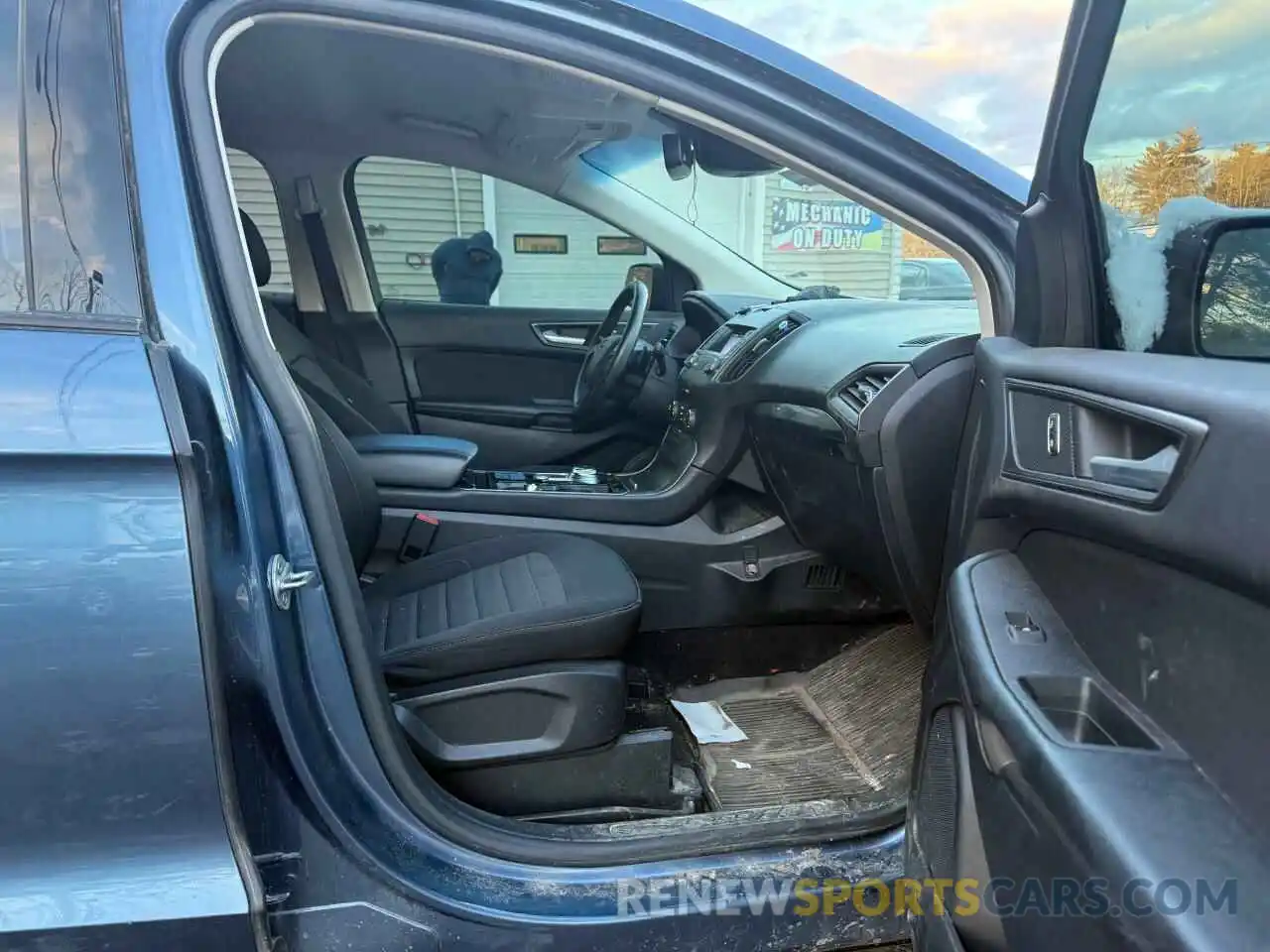 5 Photograph of a damaged car 2FMPK4G99KBB30800 FORD EDGE 2019