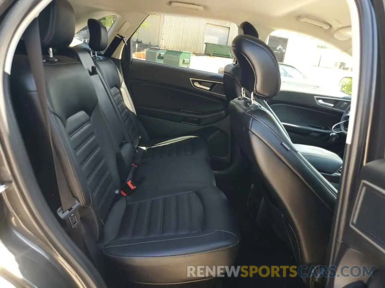 10 Photograph of a damaged car 2FMPK4J90KBB74869 FORD EDGE 2019