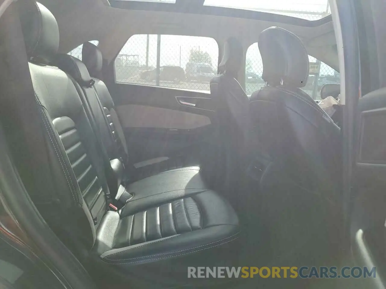 11 Photograph of a damaged car 2FMPK4J90KBB77478 FORD EDGE 2019