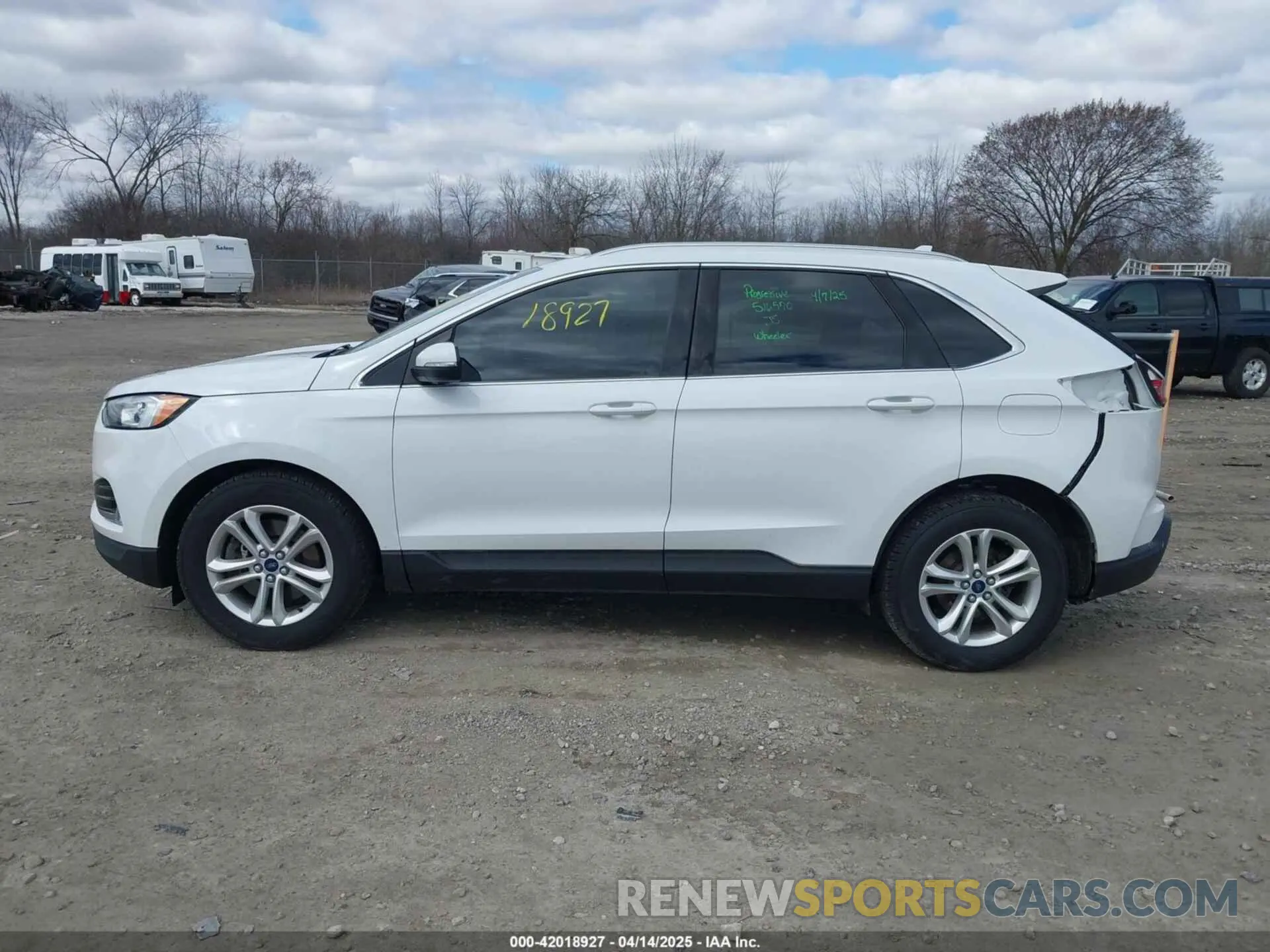 14 Photograph of a damaged car 2FMPK4J91KBB15166 FORD EDGE 2019