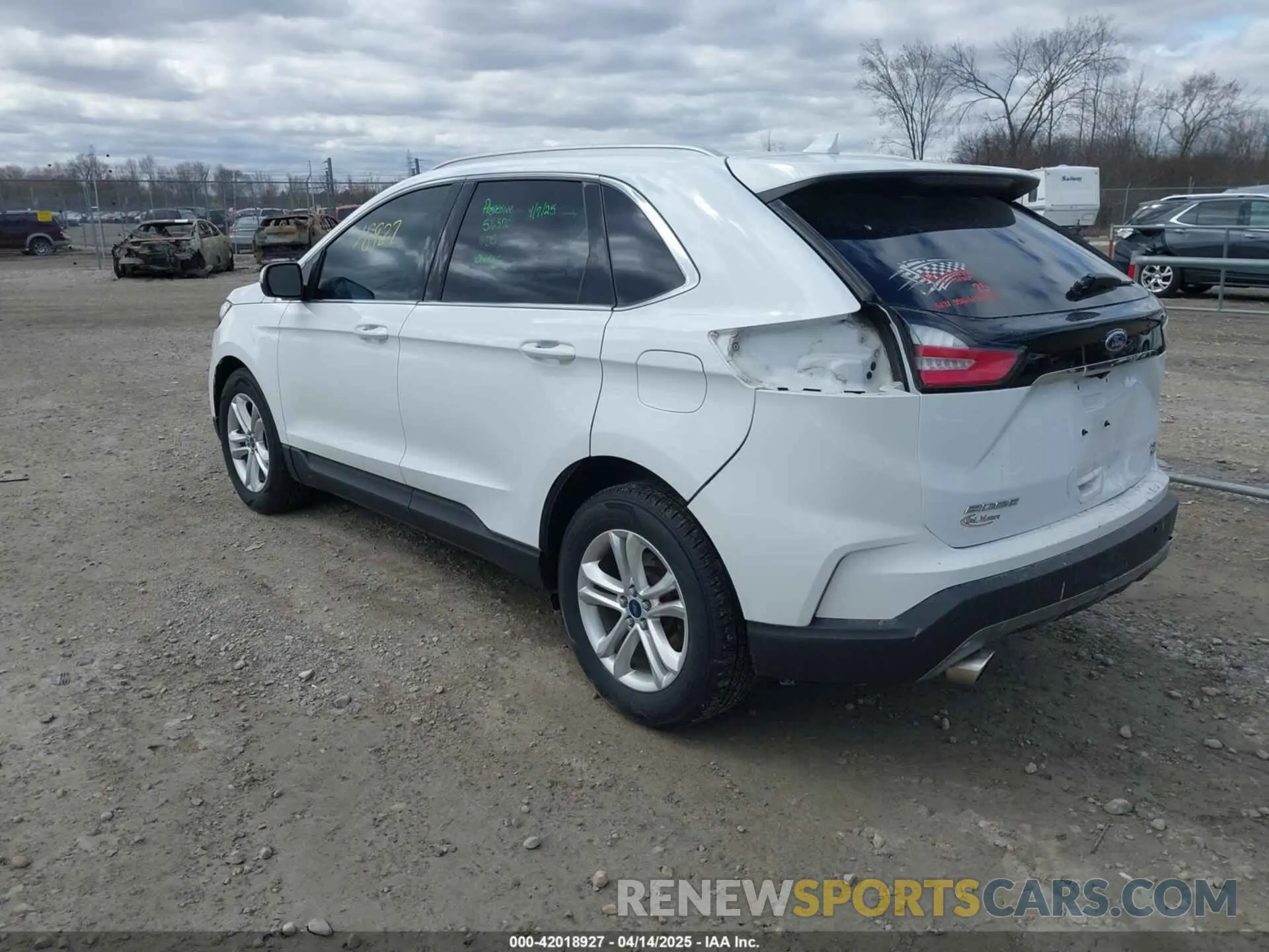 3 Photograph of a damaged car 2FMPK4J91KBB15166 FORD EDGE 2019