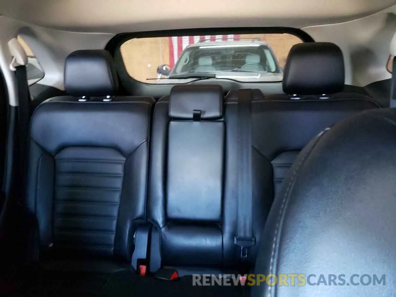 10 Photograph of a damaged car 2FMPK4J91KBC06048 FORD EDGE 2019