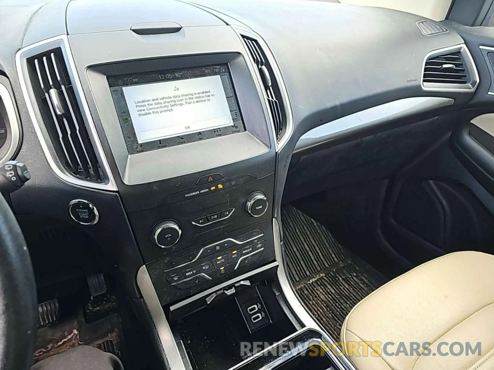 24 Photograph of a damaged car 2FMPK4J92KBB13183 FORD EDGE 2019
