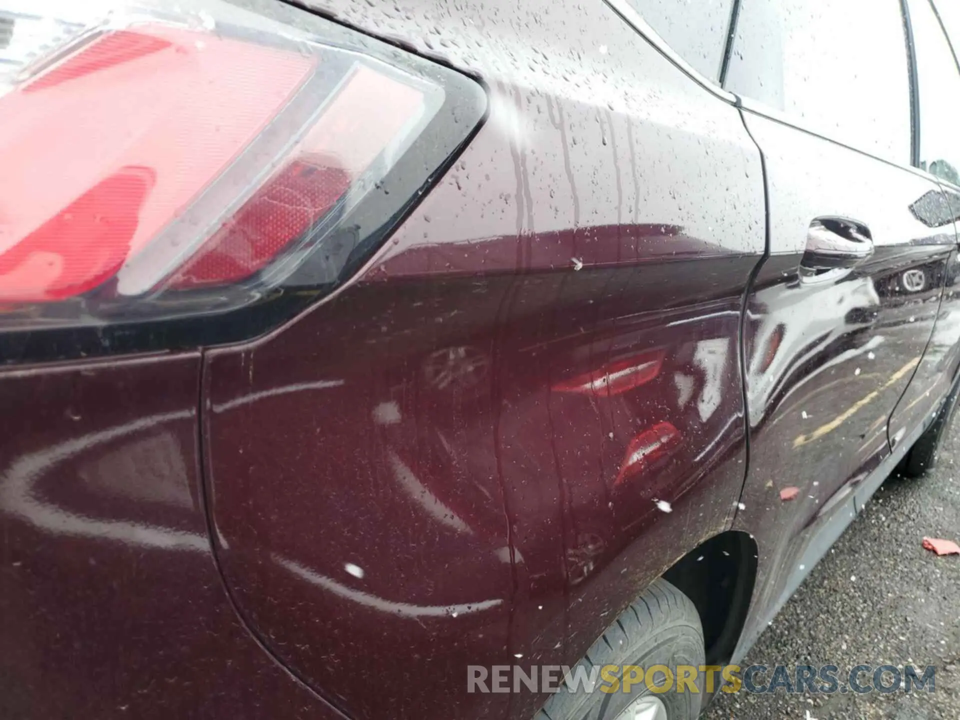 5 Photograph of a damaged car 2FMPK4J92KBB13183 FORD EDGE 2019