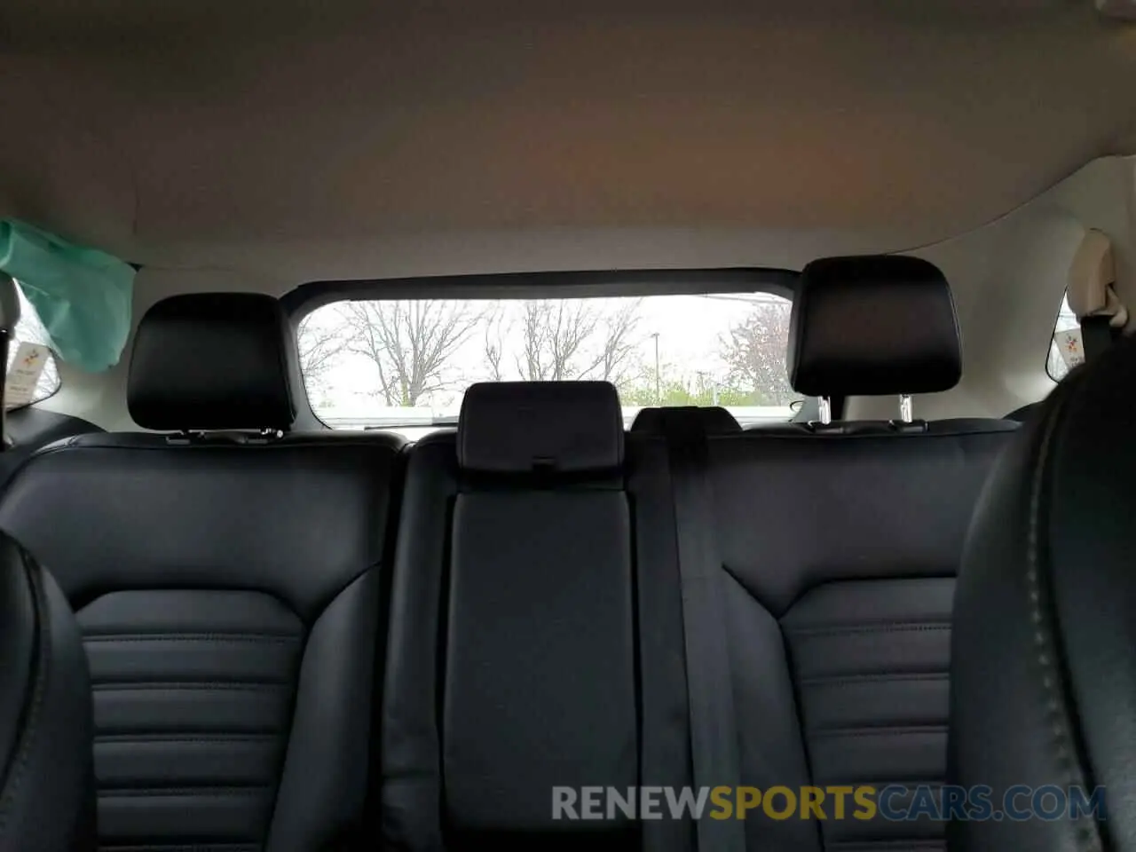 10 Photograph of a damaged car 2FMPK4J92KBB24961 FORD EDGE 2019