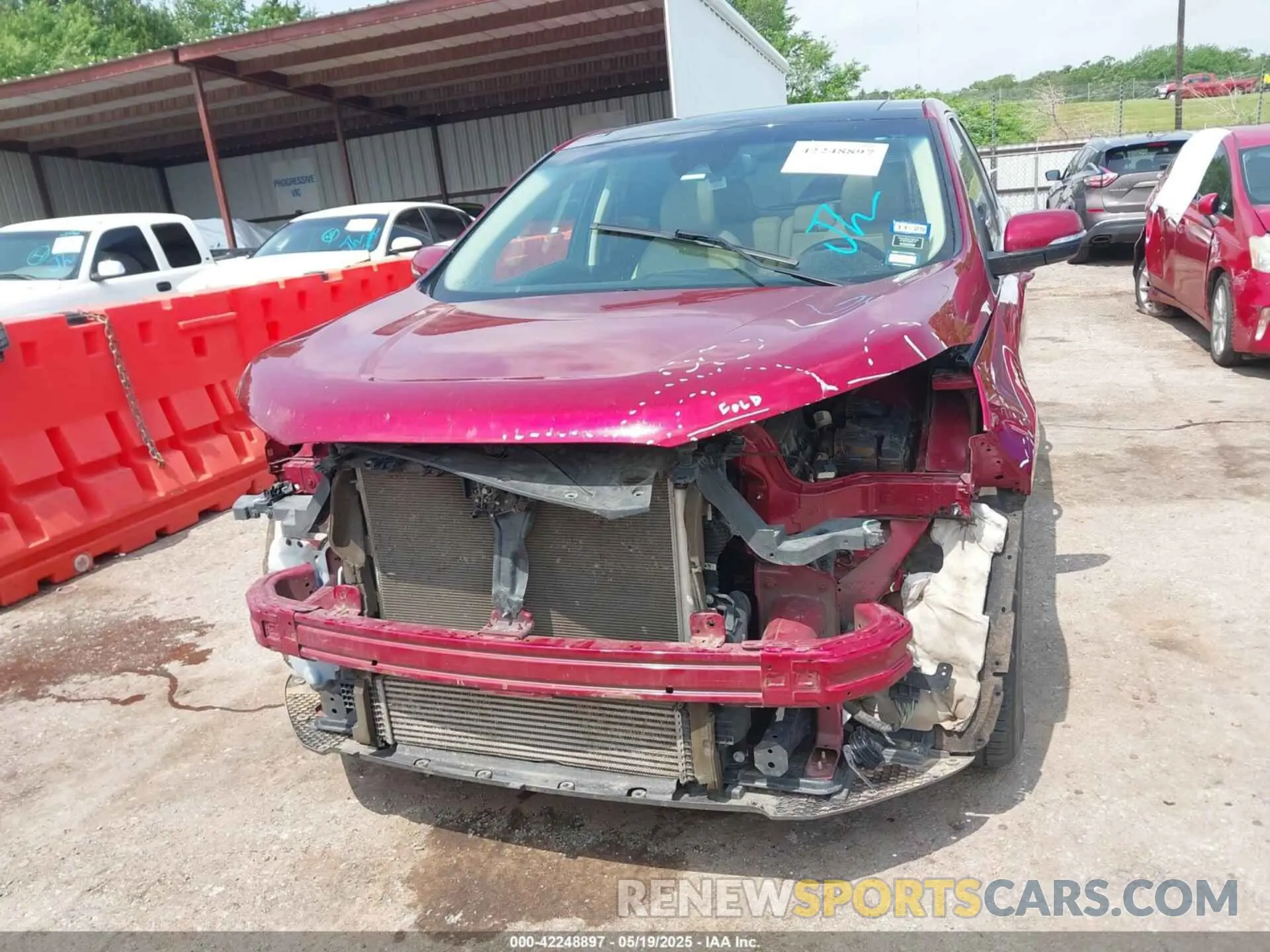 13 Photograph of a damaged car 2FMPK4J92KBB69060 FORD EDGE 2019