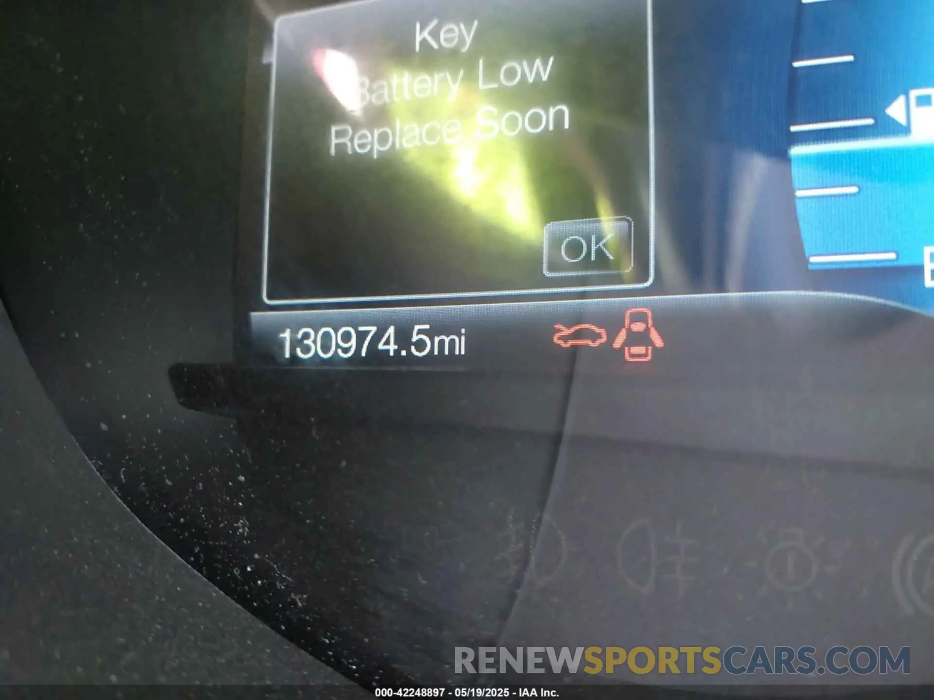 16 Photograph of a damaged car 2FMPK4J92KBB69060 FORD EDGE 2019