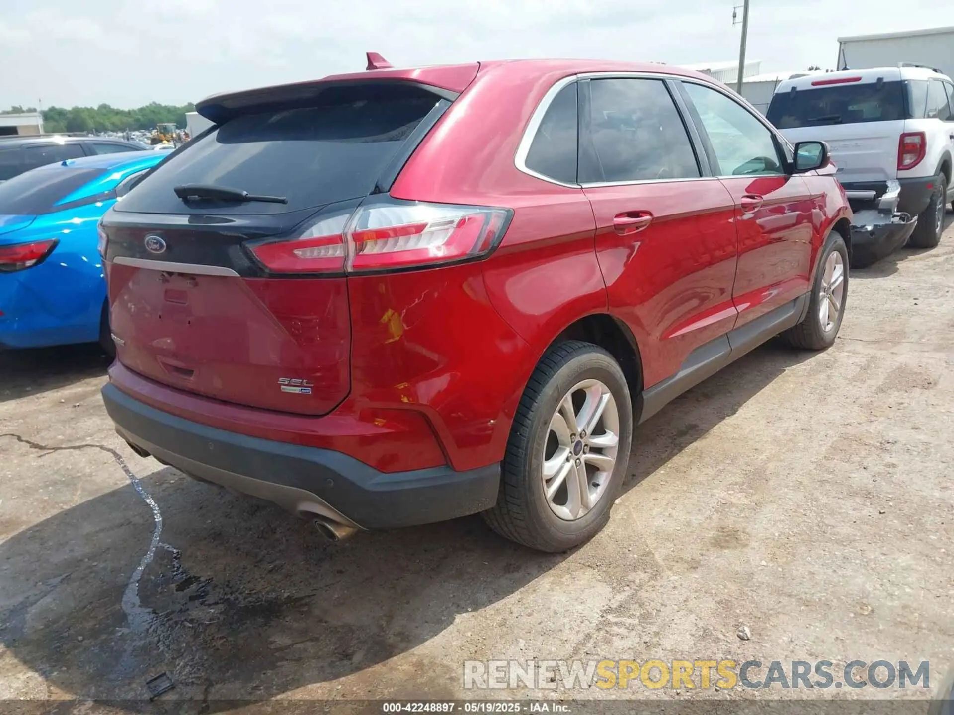 4 Photograph of a damaged car 2FMPK4J92KBB69060 FORD EDGE 2019