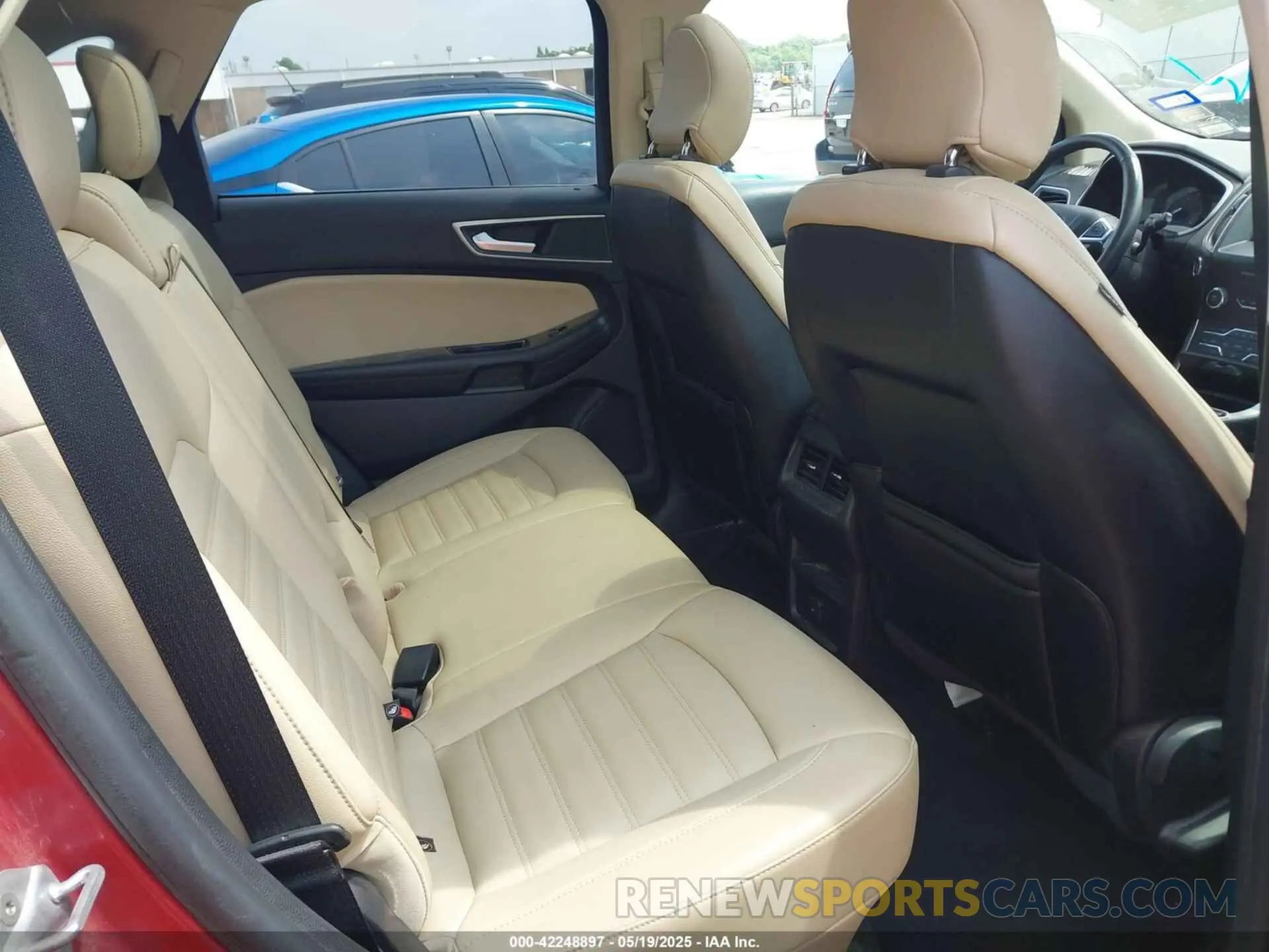 8 Photograph of a damaged car 2FMPK4J92KBB69060 FORD EDGE 2019