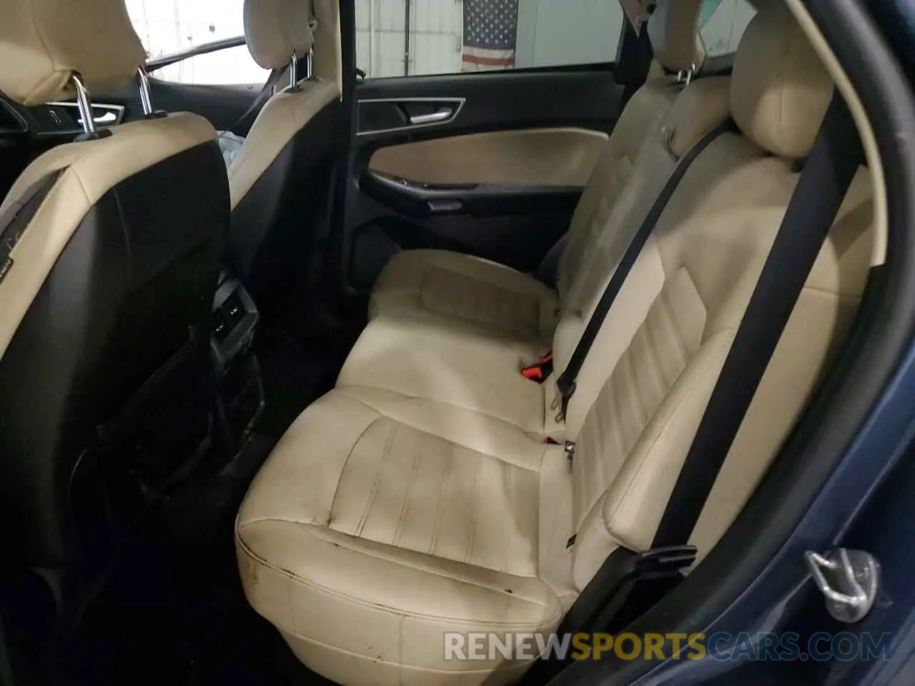 11 Photograph of a damaged car 2FMPK4J92KBC23831 FORD EDGE 2019