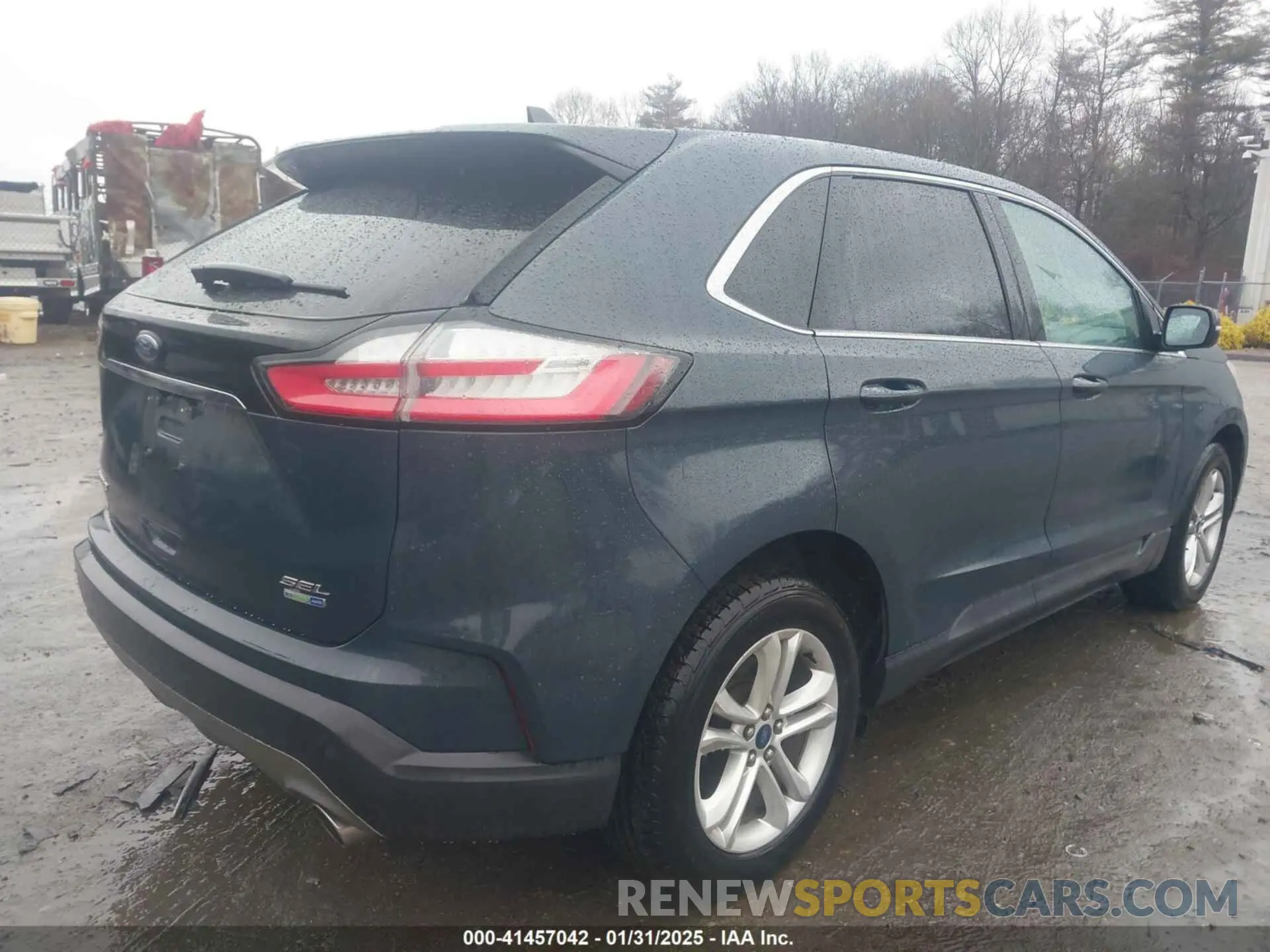4 Photograph of a damaged car 2FMPK4J92KBC31282 FORD EDGE 2019