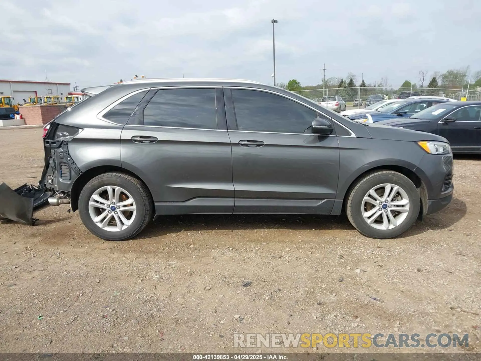 14 Photograph of a damaged car 2FMPK4J92KBC60085 FORD EDGE 2019