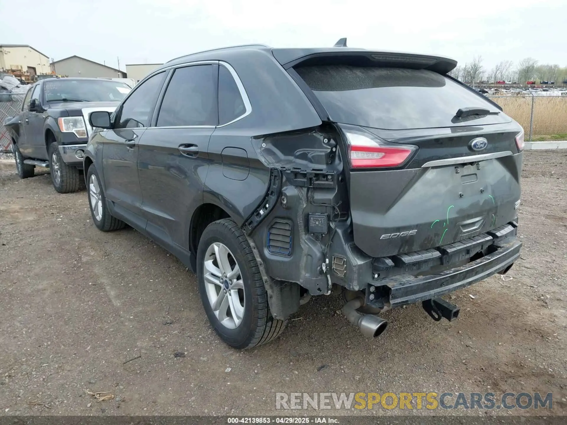 3 Photograph of a damaged car 2FMPK4J92KBC60085 FORD EDGE 2019