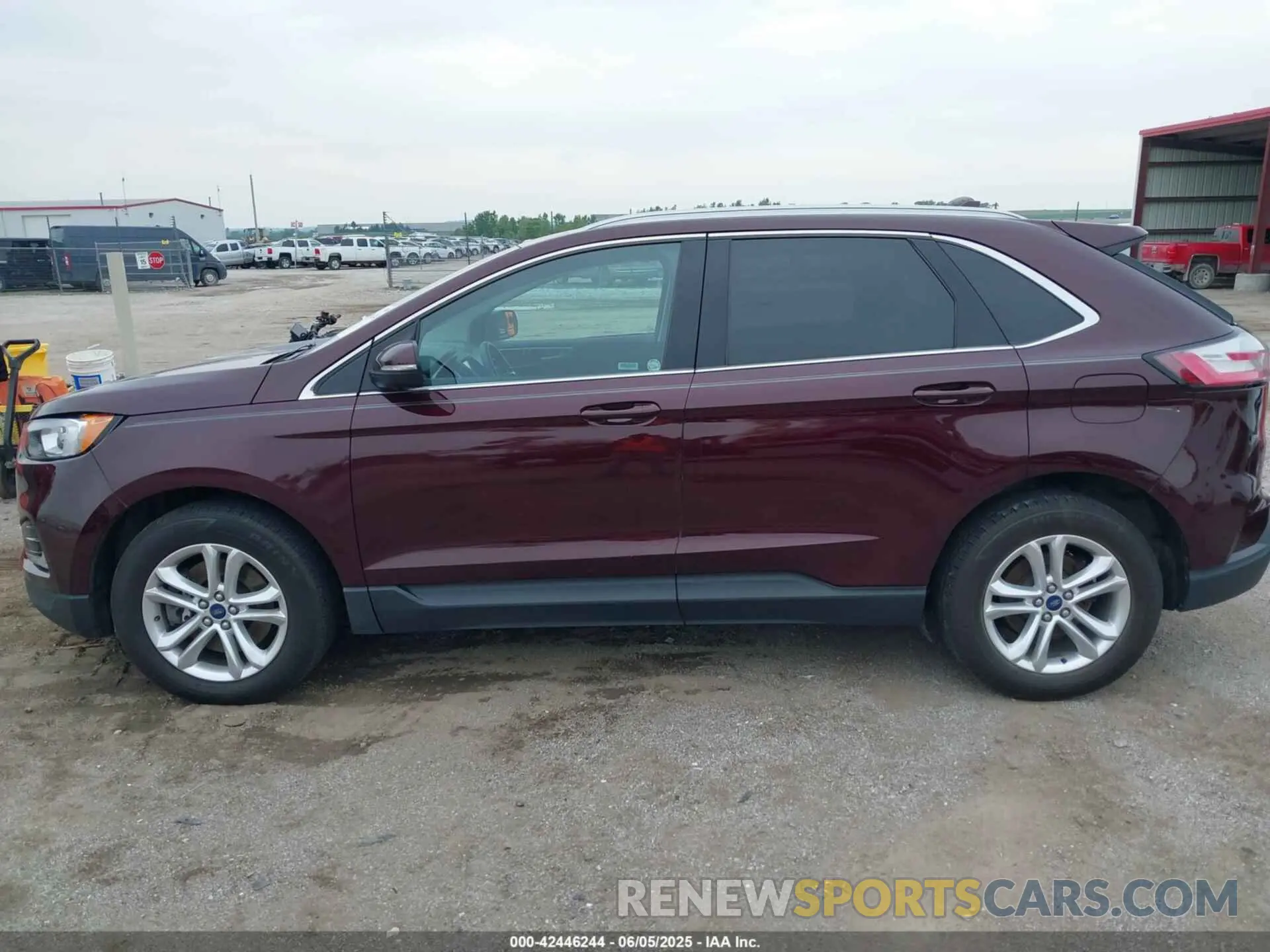 15 Photograph of a damaged car 2FMPK4J93KBB38433 FORD EDGE 2019