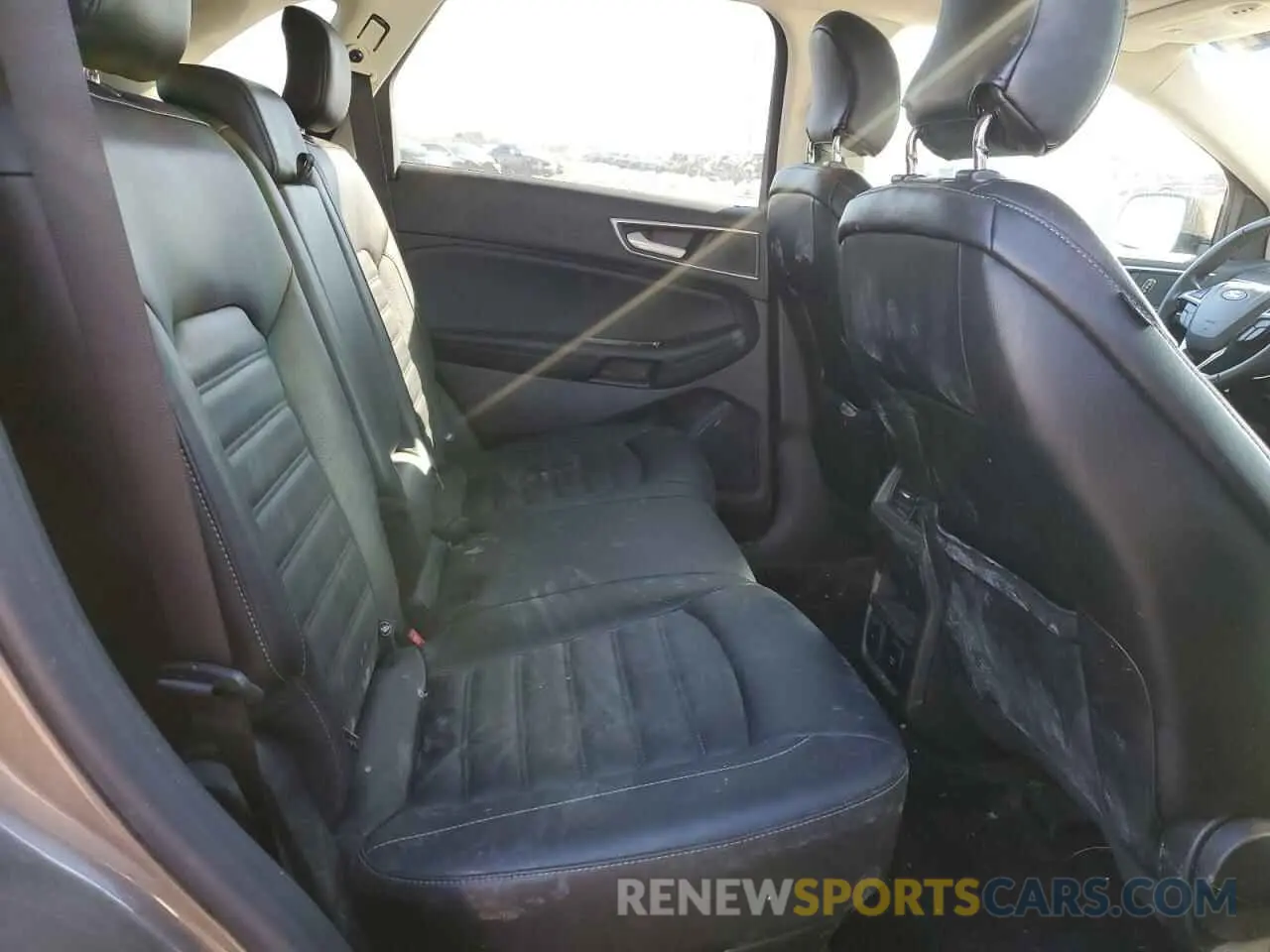 11 Photograph of a damaged car 2FMPK4J93KBB48718 FORD EDGE 2019