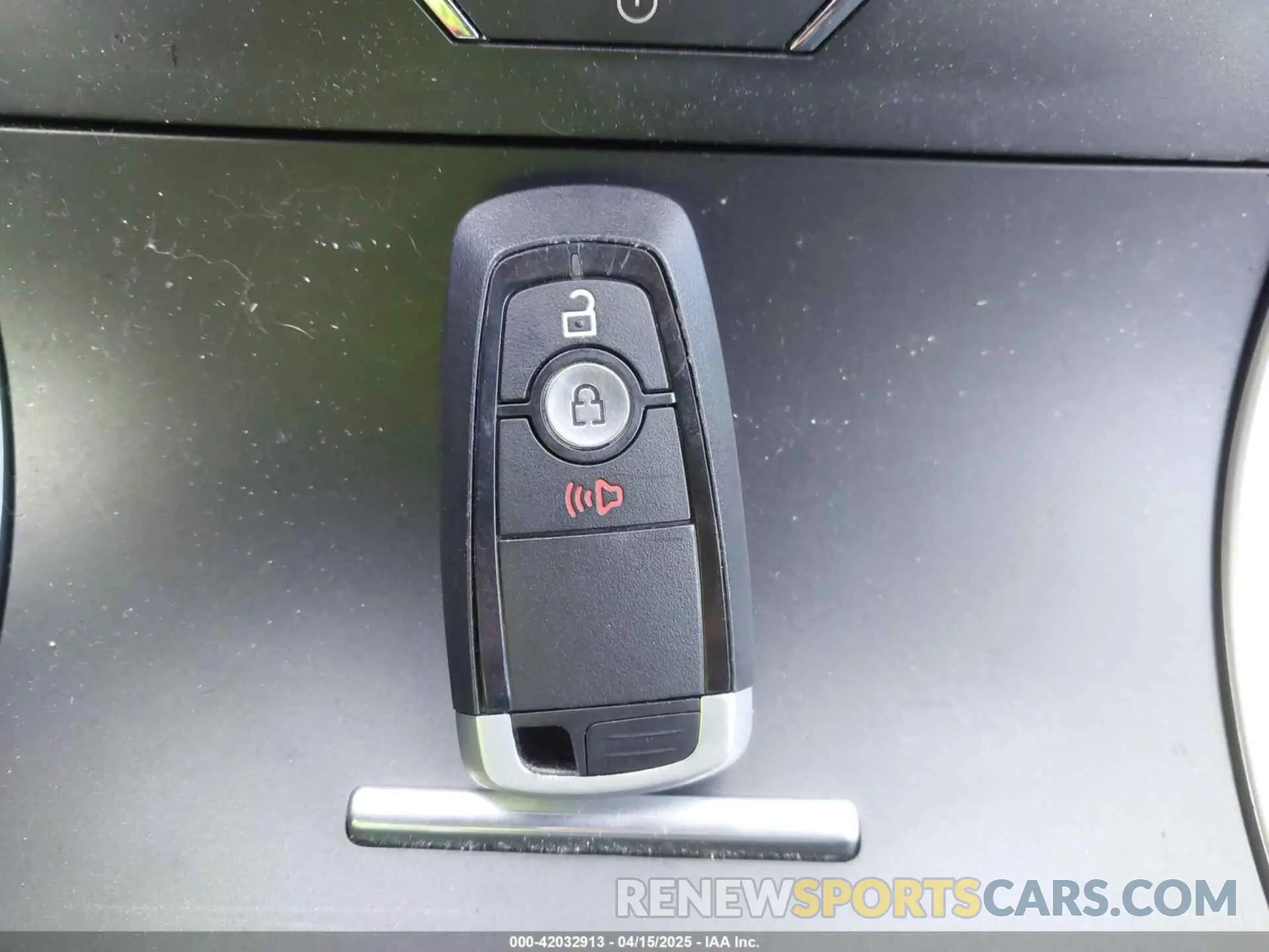 11 Photograph of a damaged car 2FMPK4J93KBB66345 FORD EDGE 2019