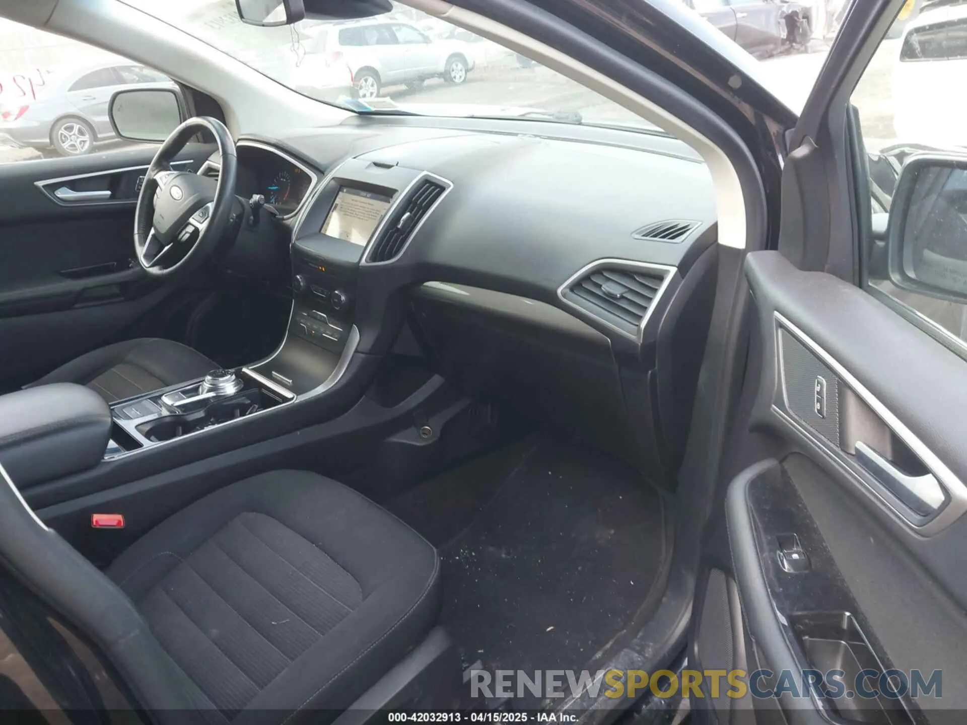 5 Photograph of a damaged car 2FMPK4J93KBB66345 FORD EDGE 2019