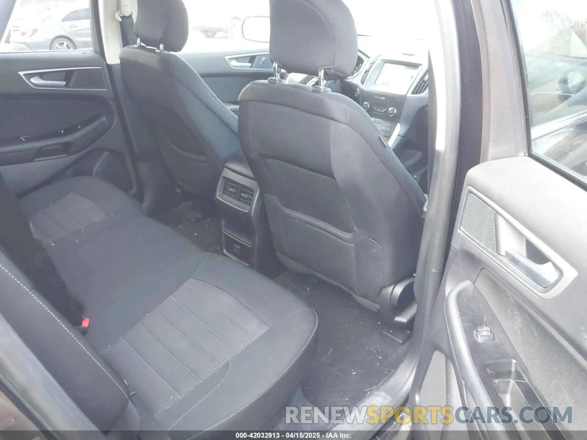 8 Photograph of a damaged car 2FMPK4J93KBB66345 FORD EDGE 2019