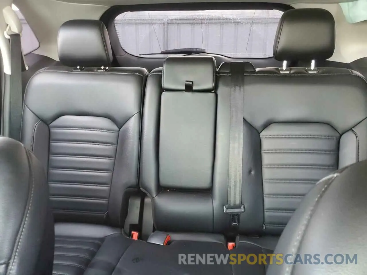 10 Photograph of a damaged car 2FMPK4J93KBB69293 FORD EDGE 2019